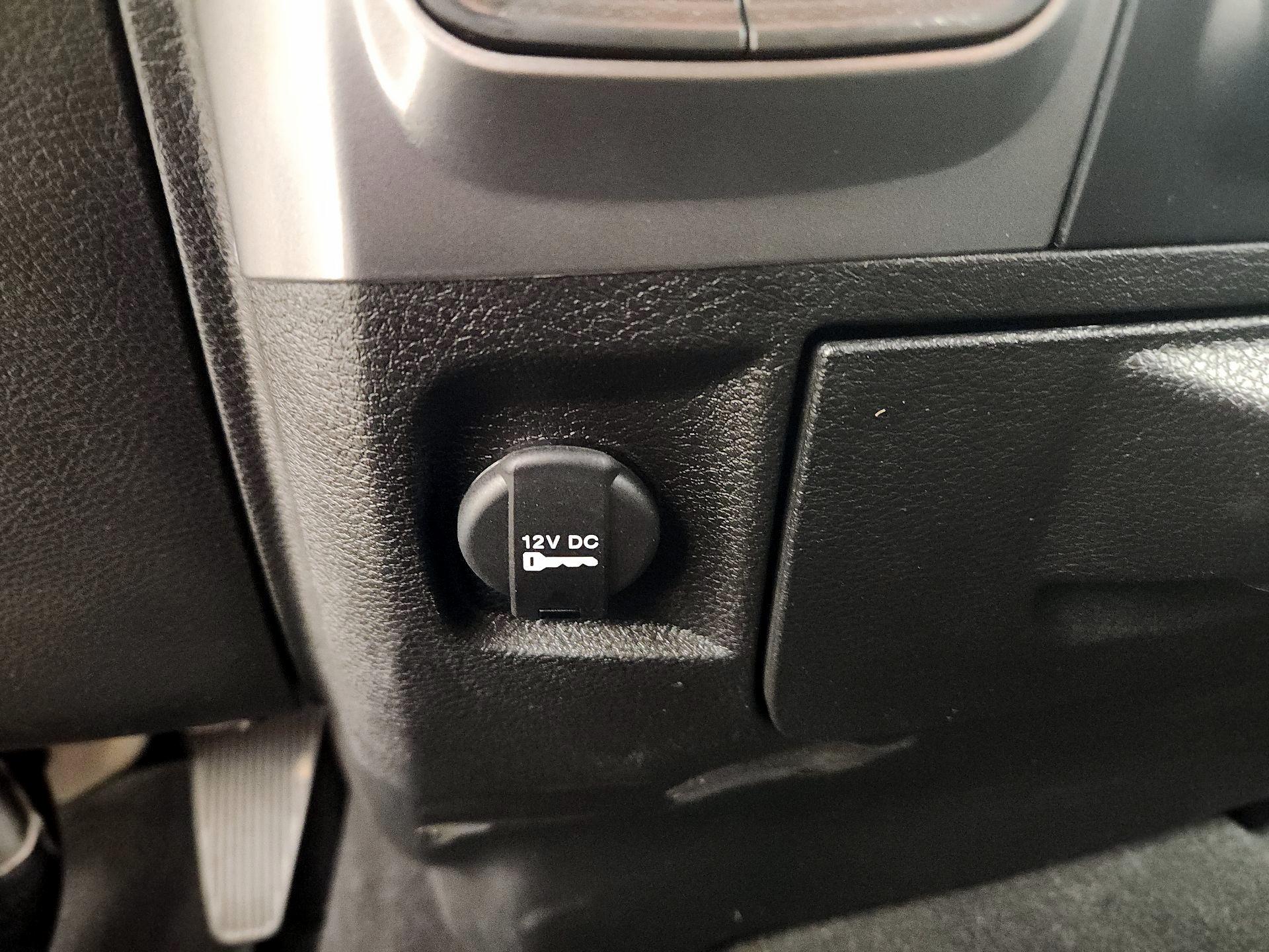 Thumbnail: 2024 RAM 1500 Classic - 18