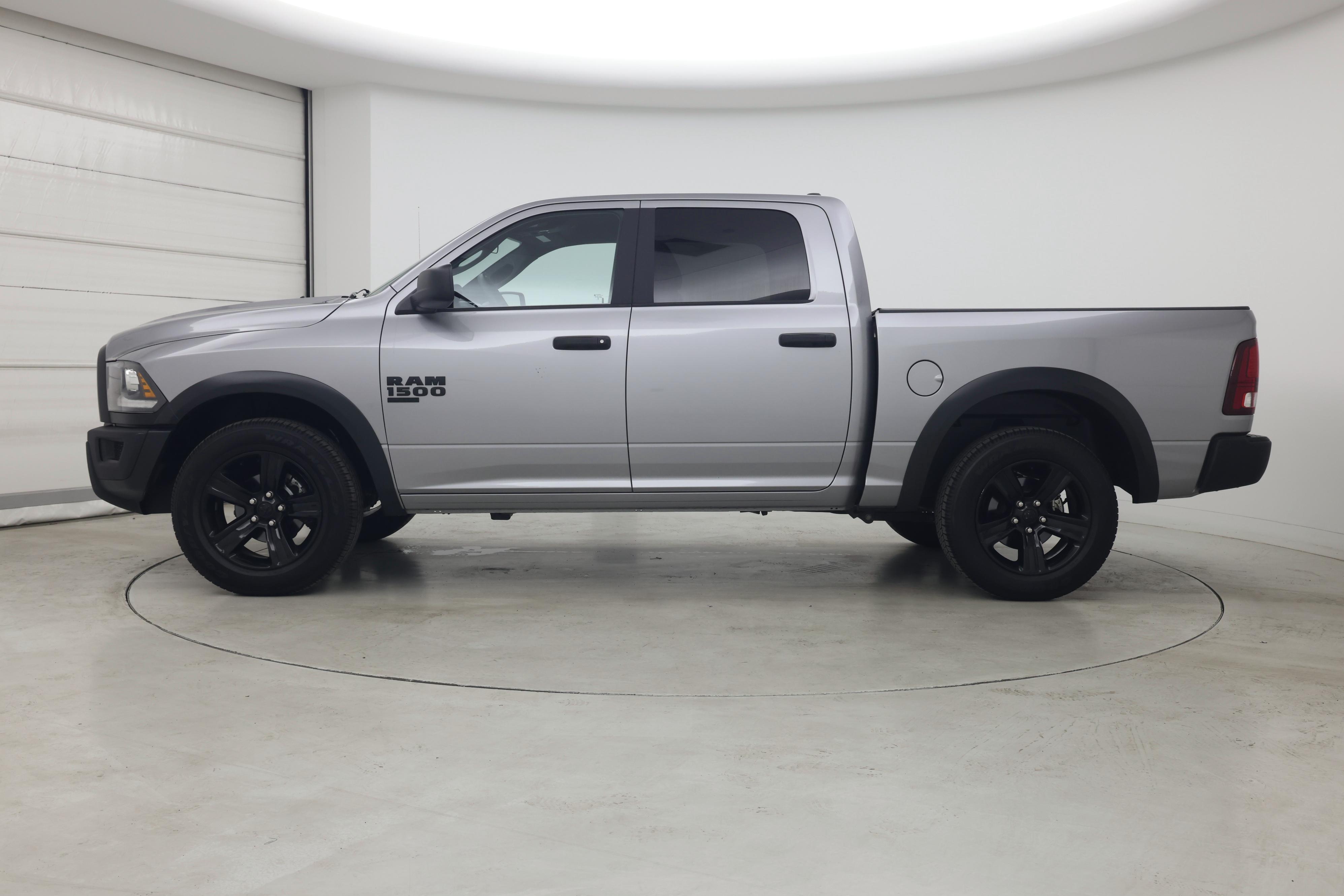 Thumbnail: 2024 RAM 1500 Classic - 3