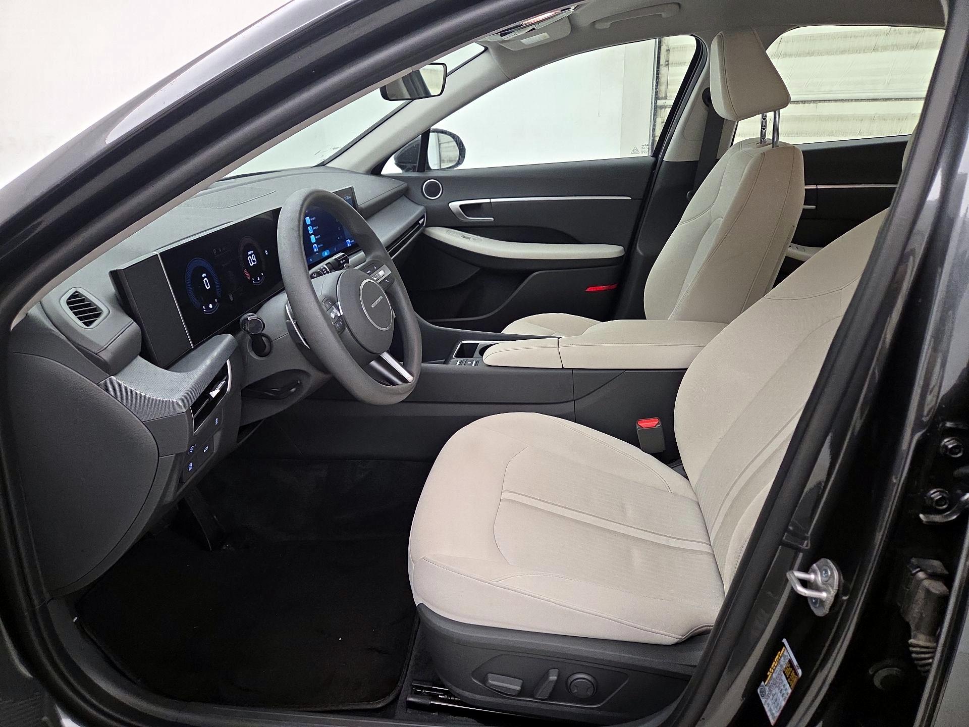 Thumbnail: 2025 Hyundai Sonata - 11