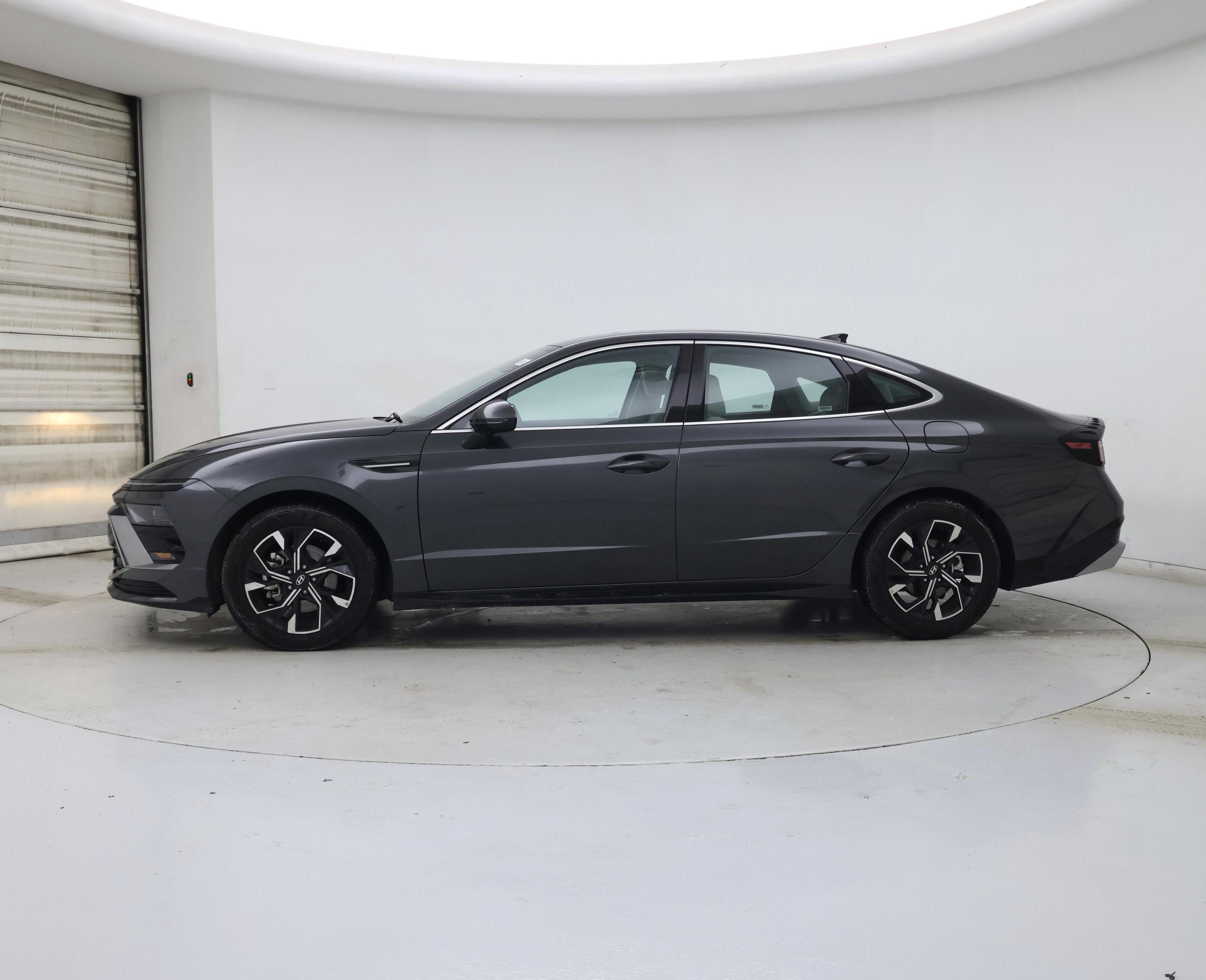 Thumbnail: 2025 Hyundai Sonata - 3