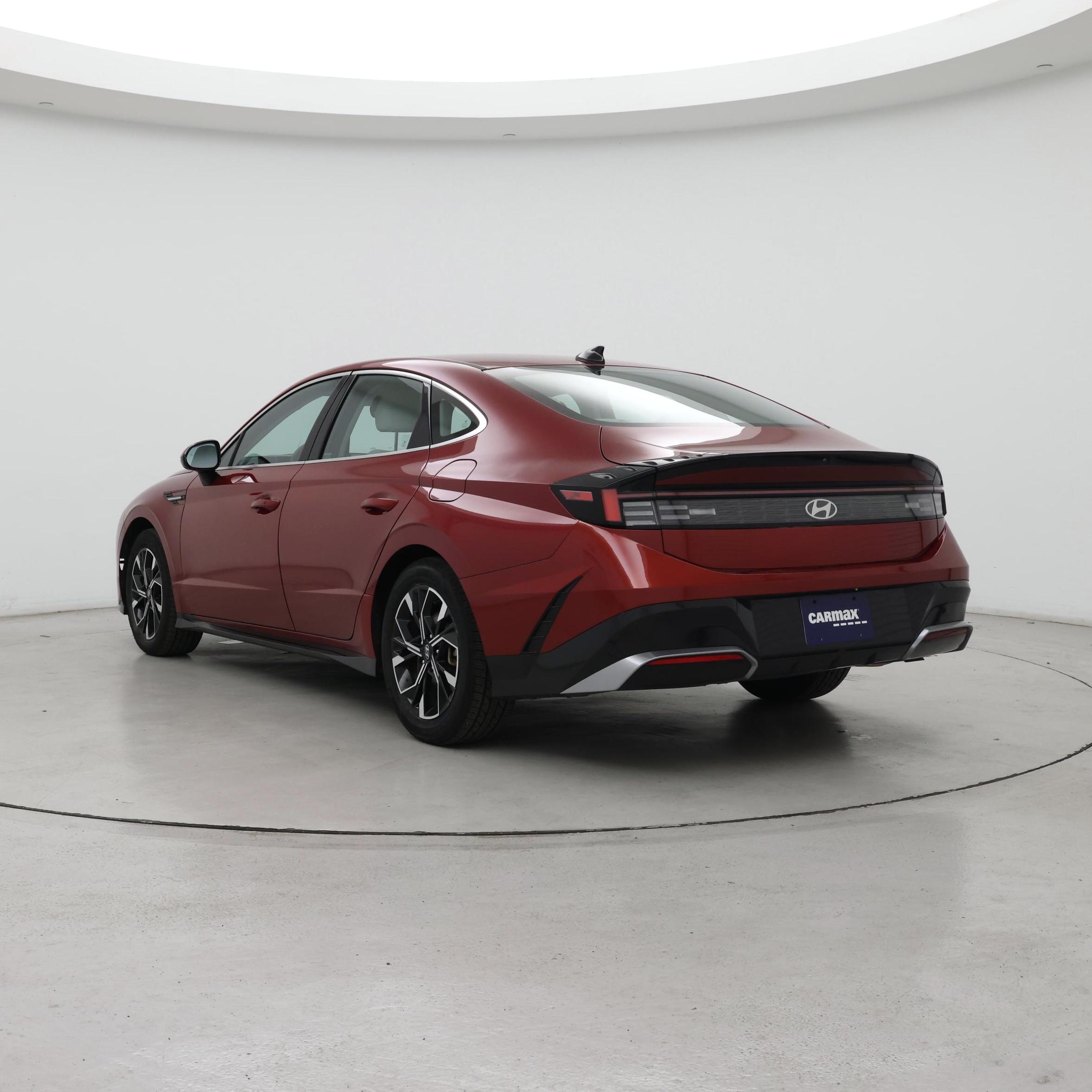 Thumbnail: 2024 Hyundai Sonata - 2