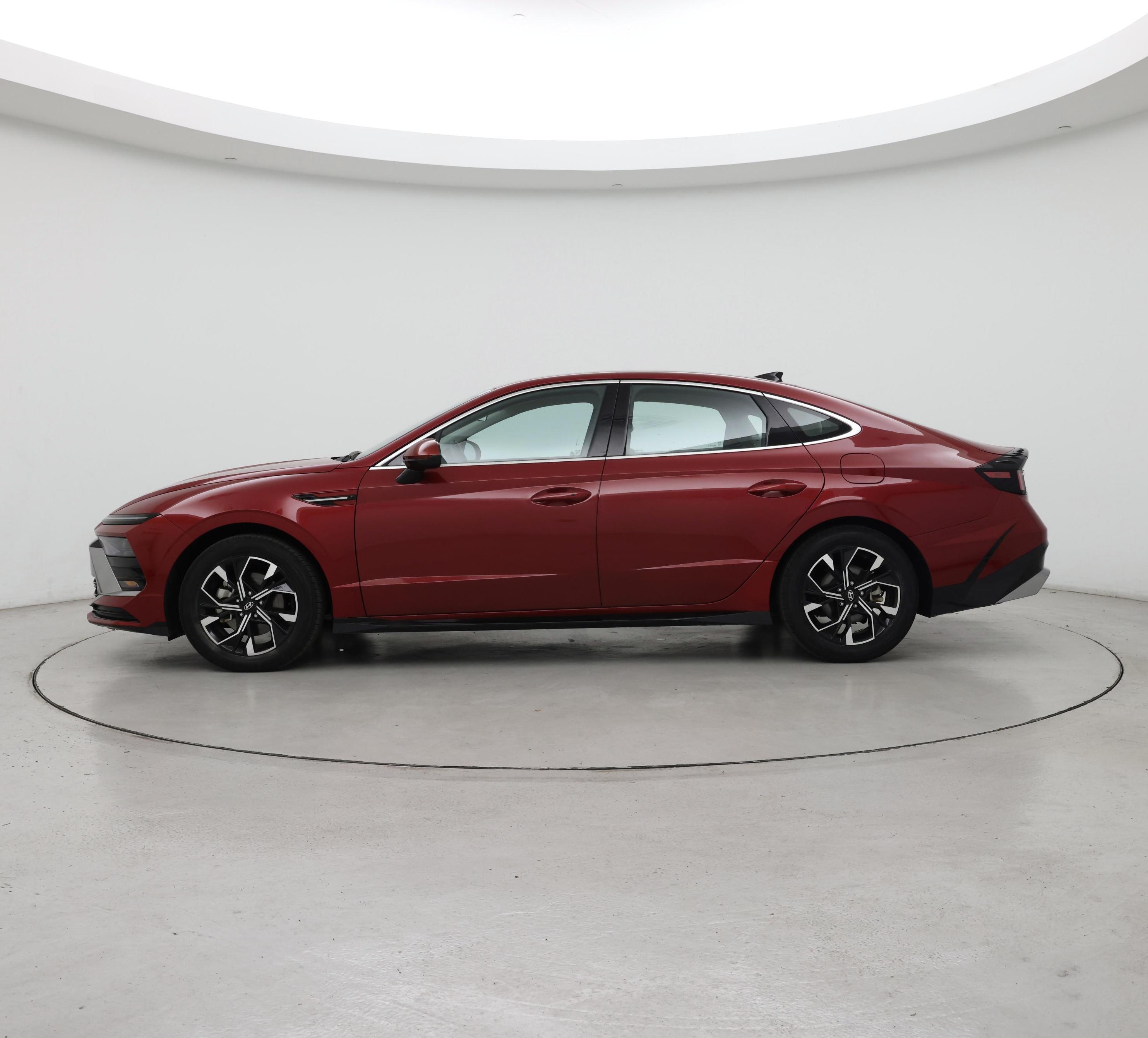 Thumbnail: 2024 Hyundai Sonata - 3