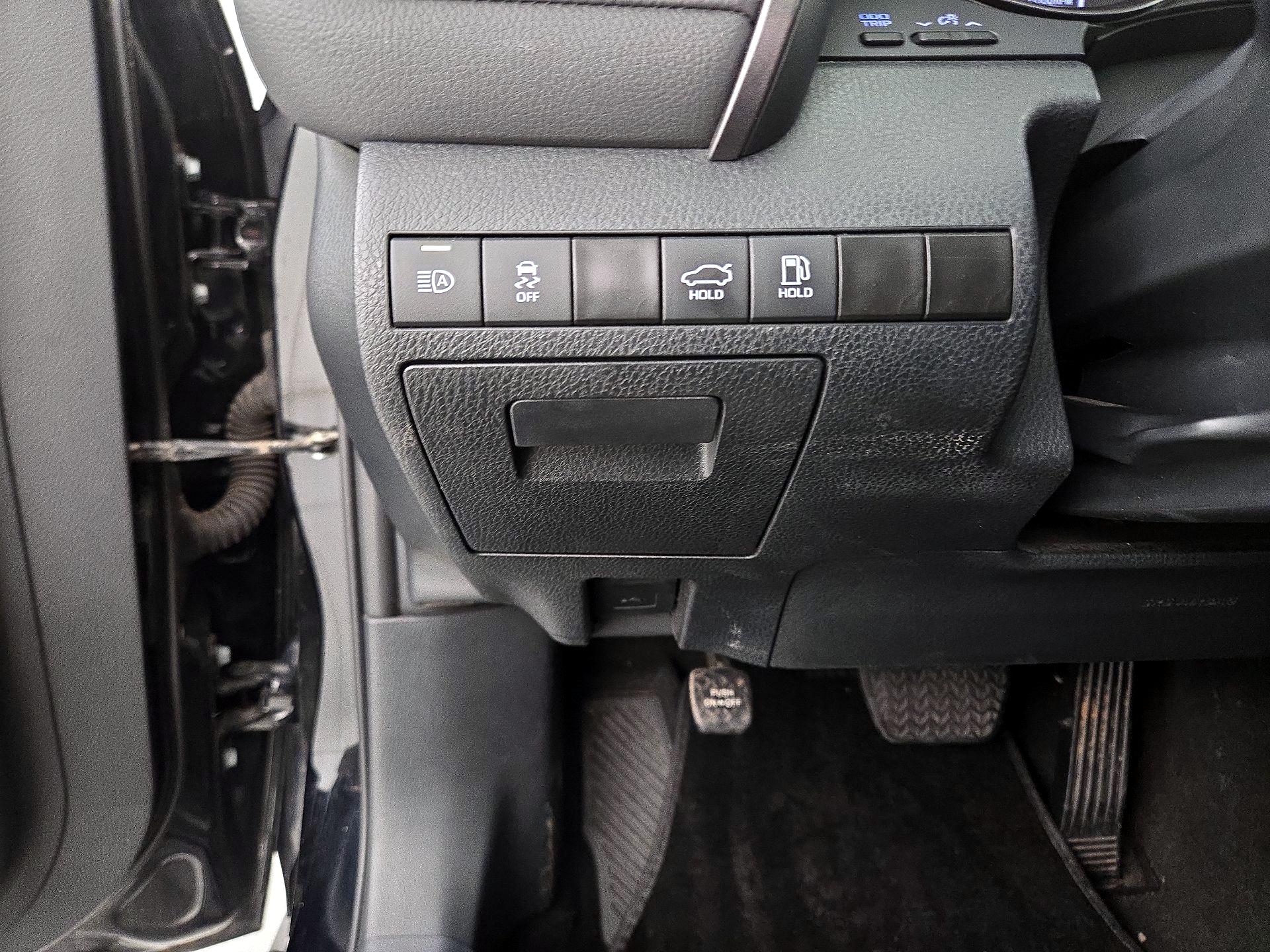 Thumbnail: 2024 Toyota Camry - 13