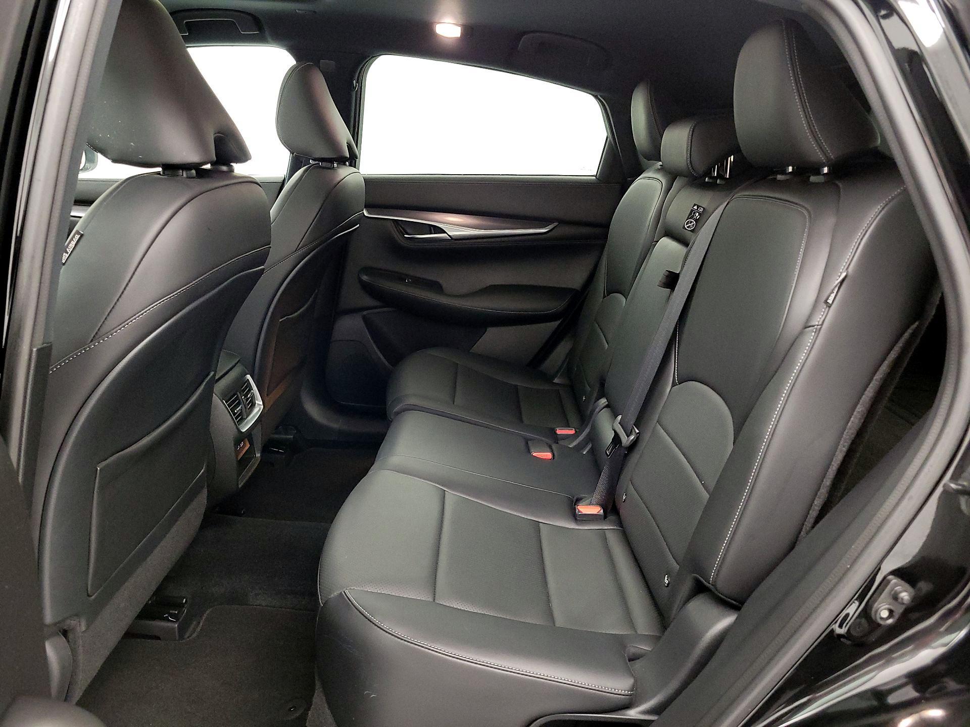 Thumbnail: 2023 INFINITI QX55 - 20