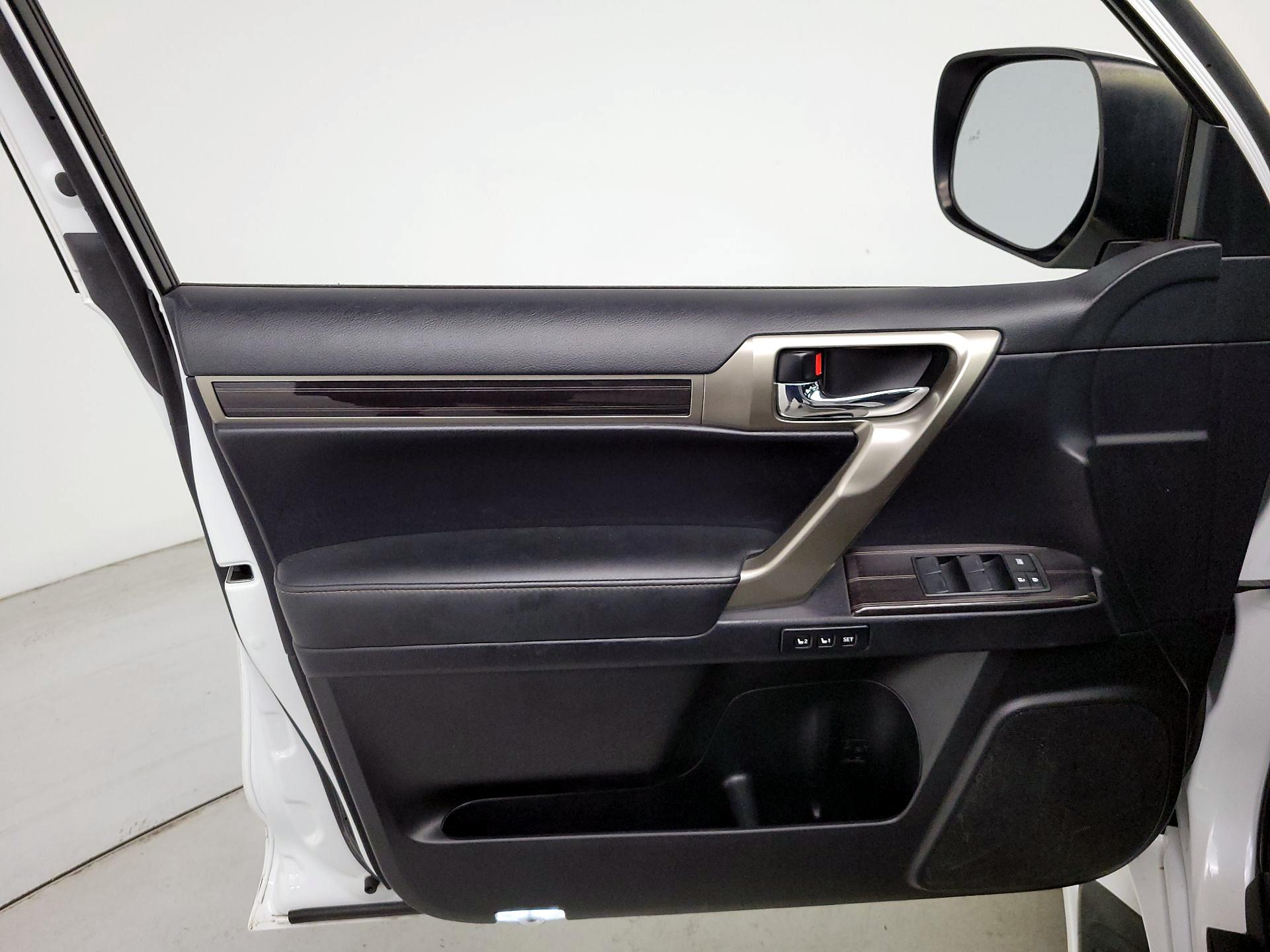 Thumbnail: 2020 Lexus GX - 12