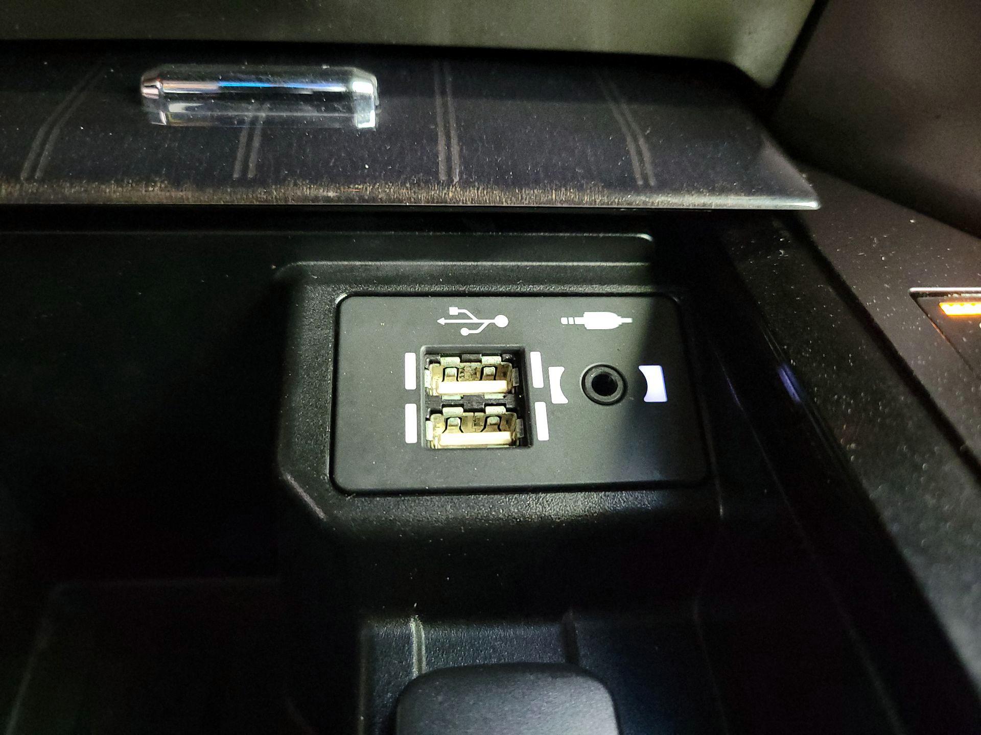 Thumbnail: 2020 Lexus GX - 19