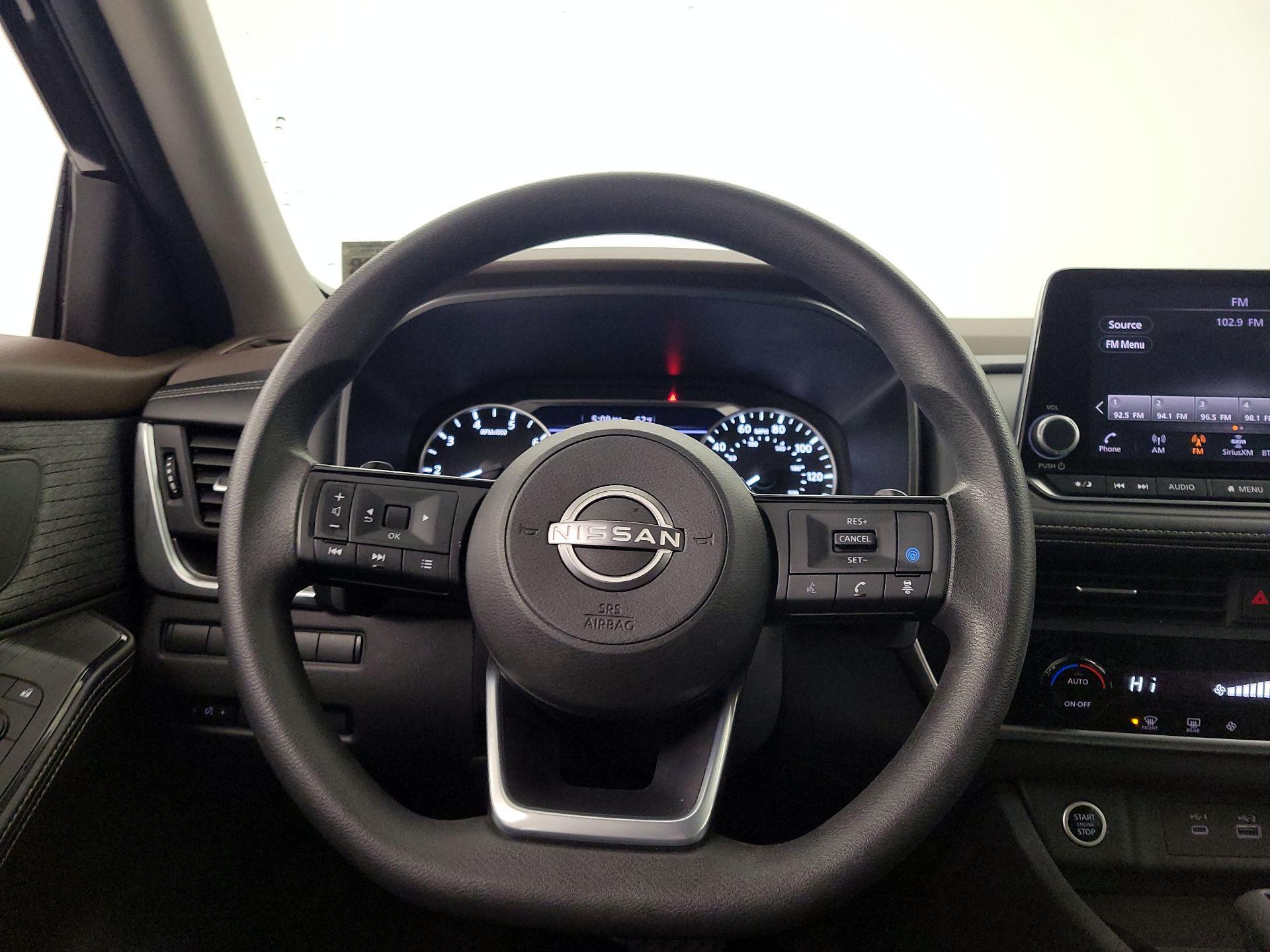 Thumbnail: 2023 Nissan Rogue - 10