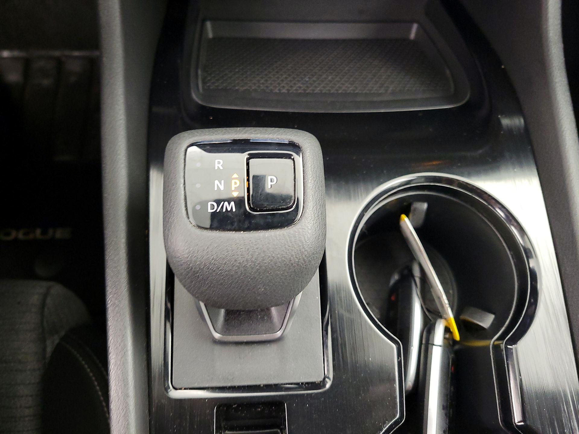 Thumbnail: 2023 Nissan Rogue - 17