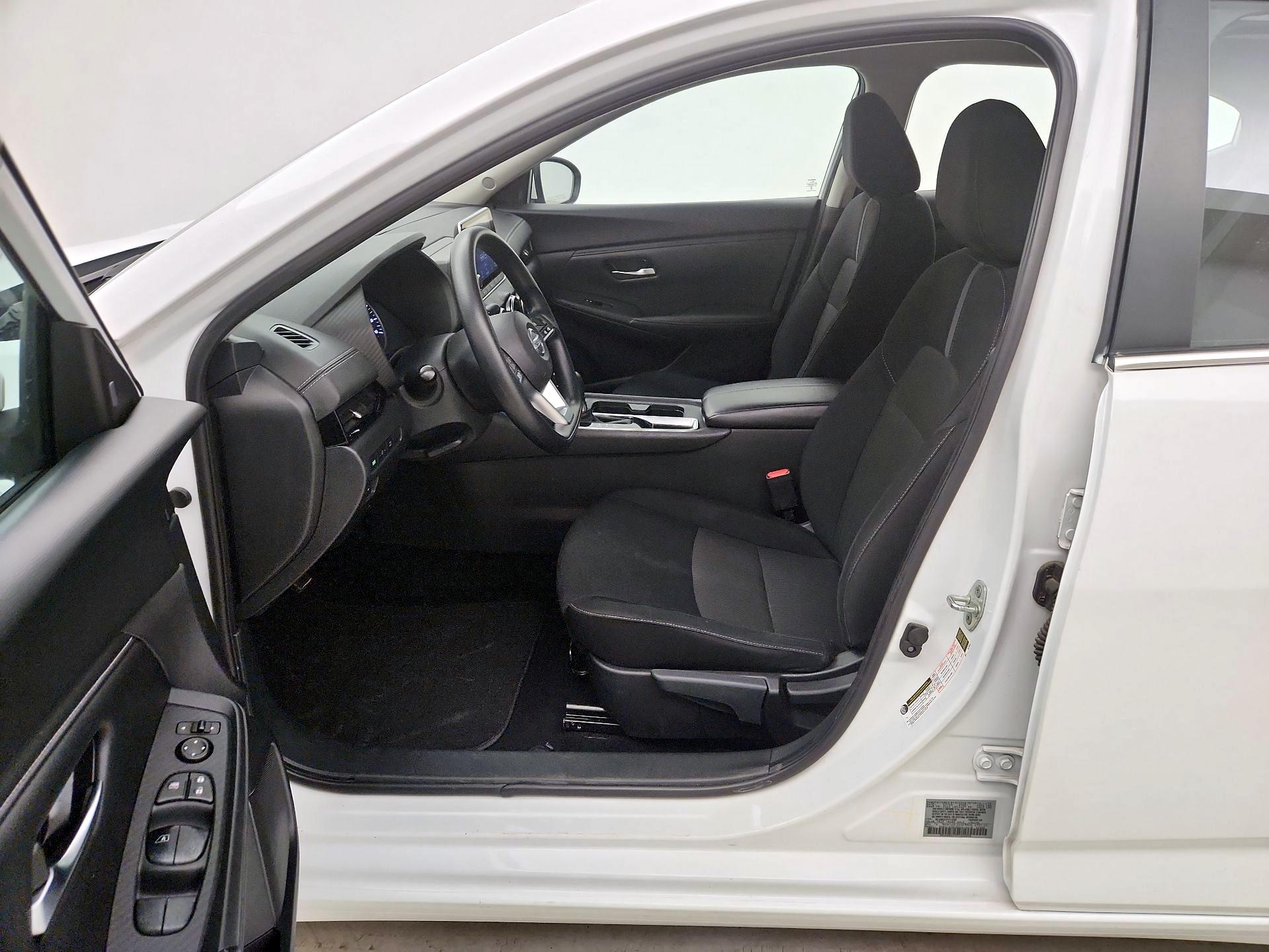 Thumbnail: 2023 Nissan Sentra - 11