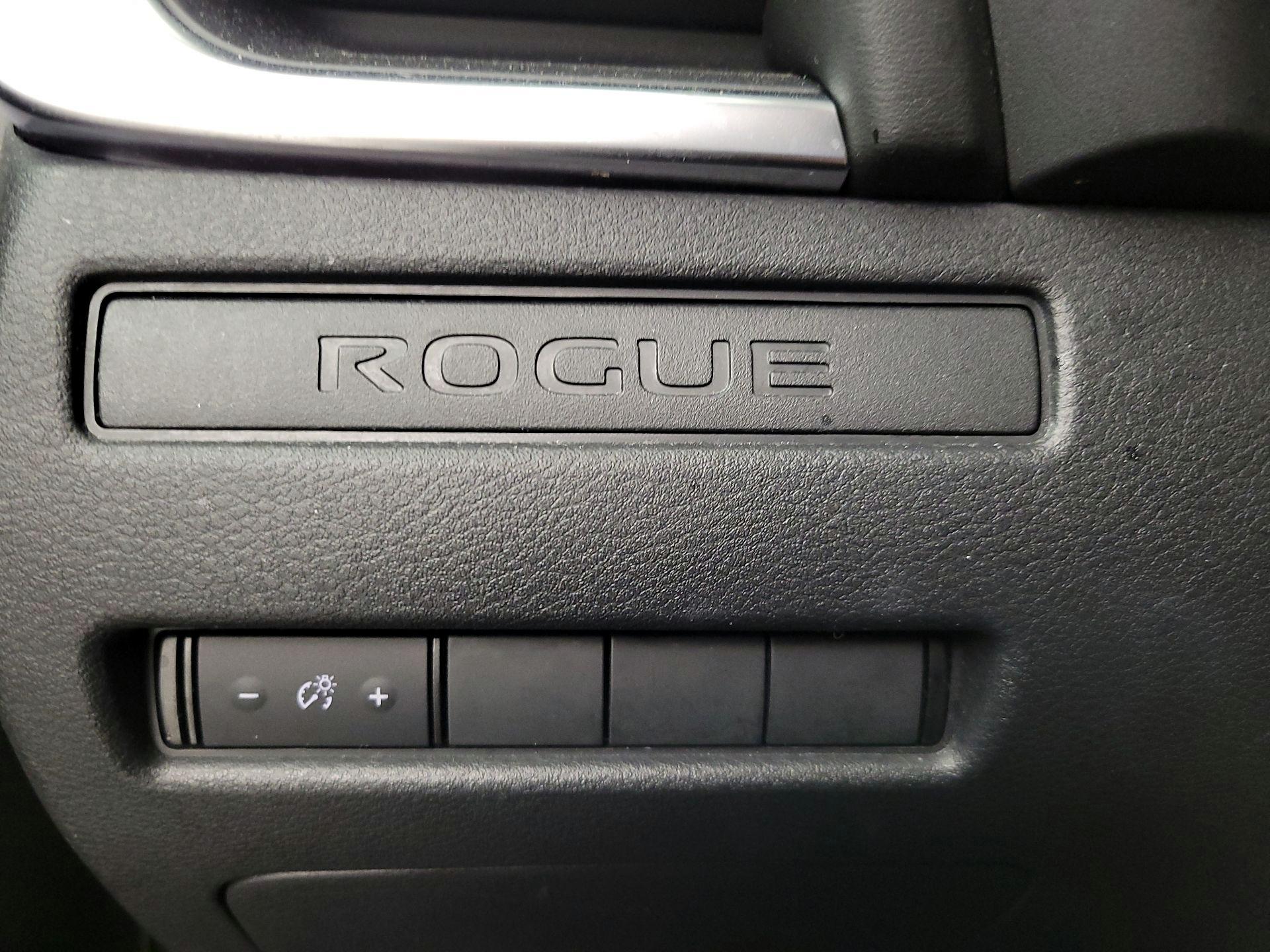 Thumbnail: 2023 Nissan Rogue - 13