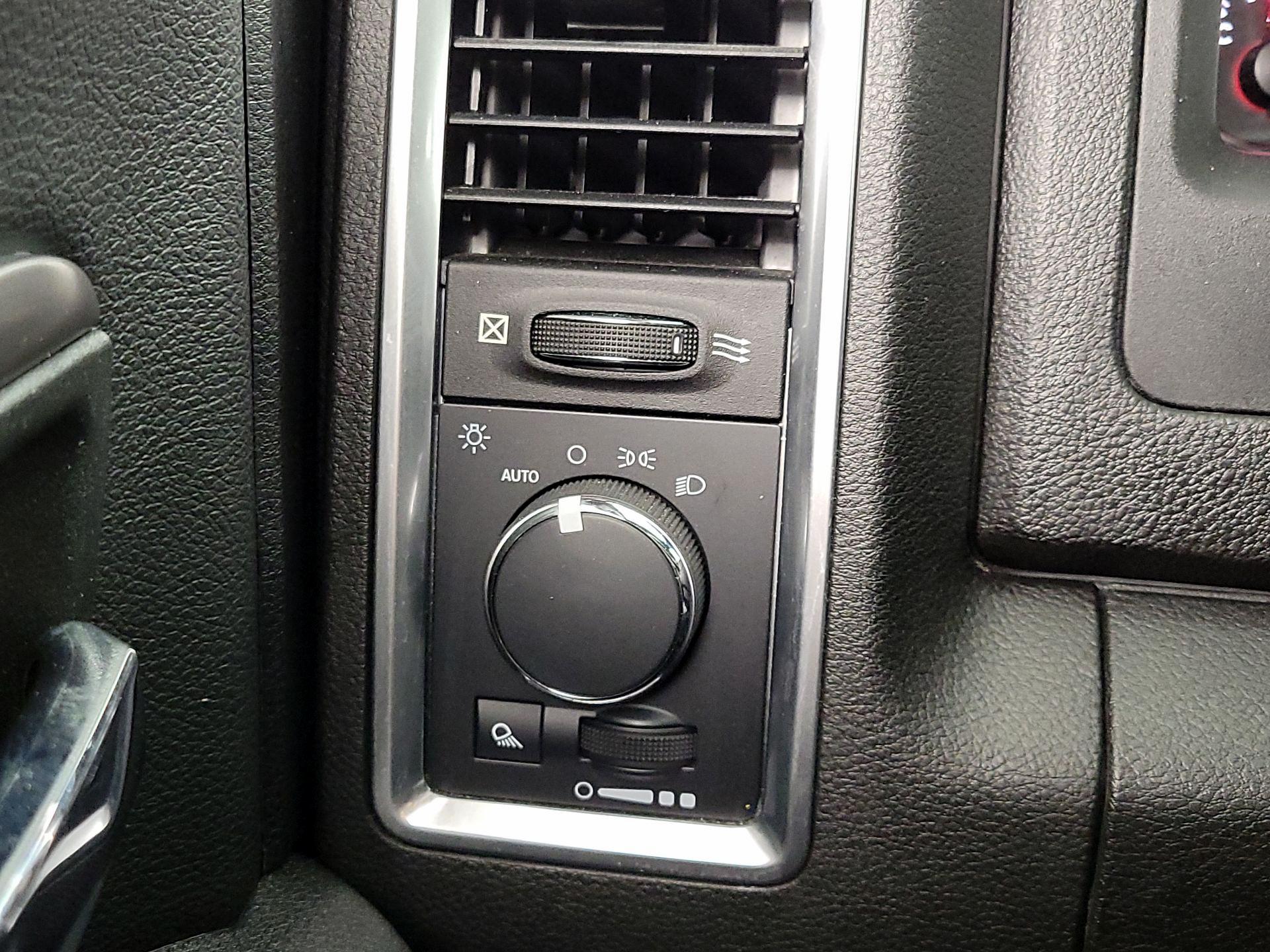 Thumbnail: 2022 RAM 1500 Classic - 13