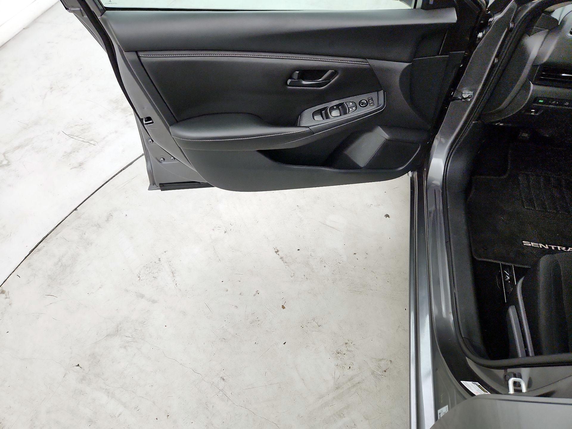 Thumbnail: 2025 Nissan Sentra - 10