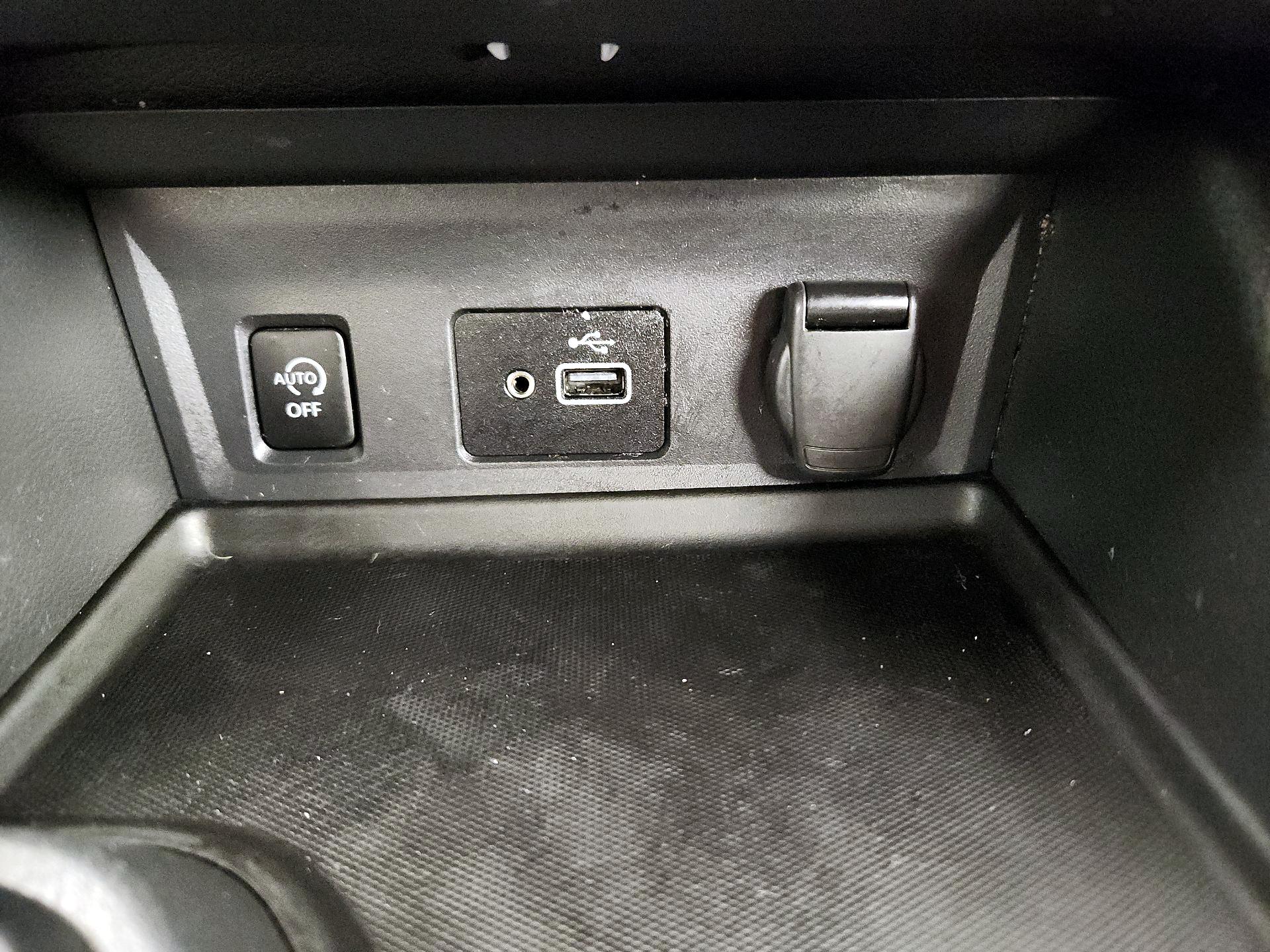 Thumbnail: 2025 Nissan Sentra - 16