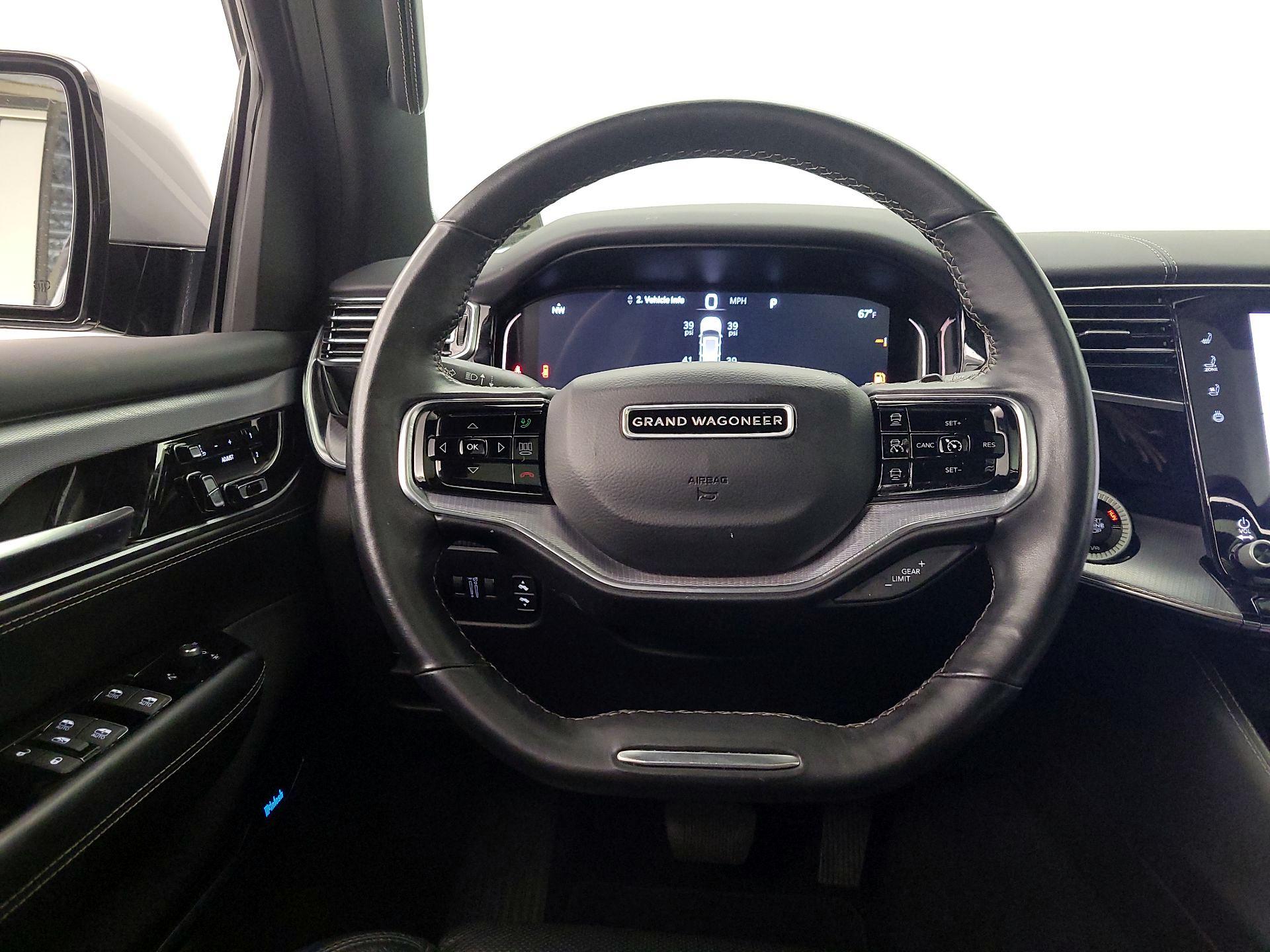 Thumbnail: 2022 Jeep Grand Wagoneer - 10