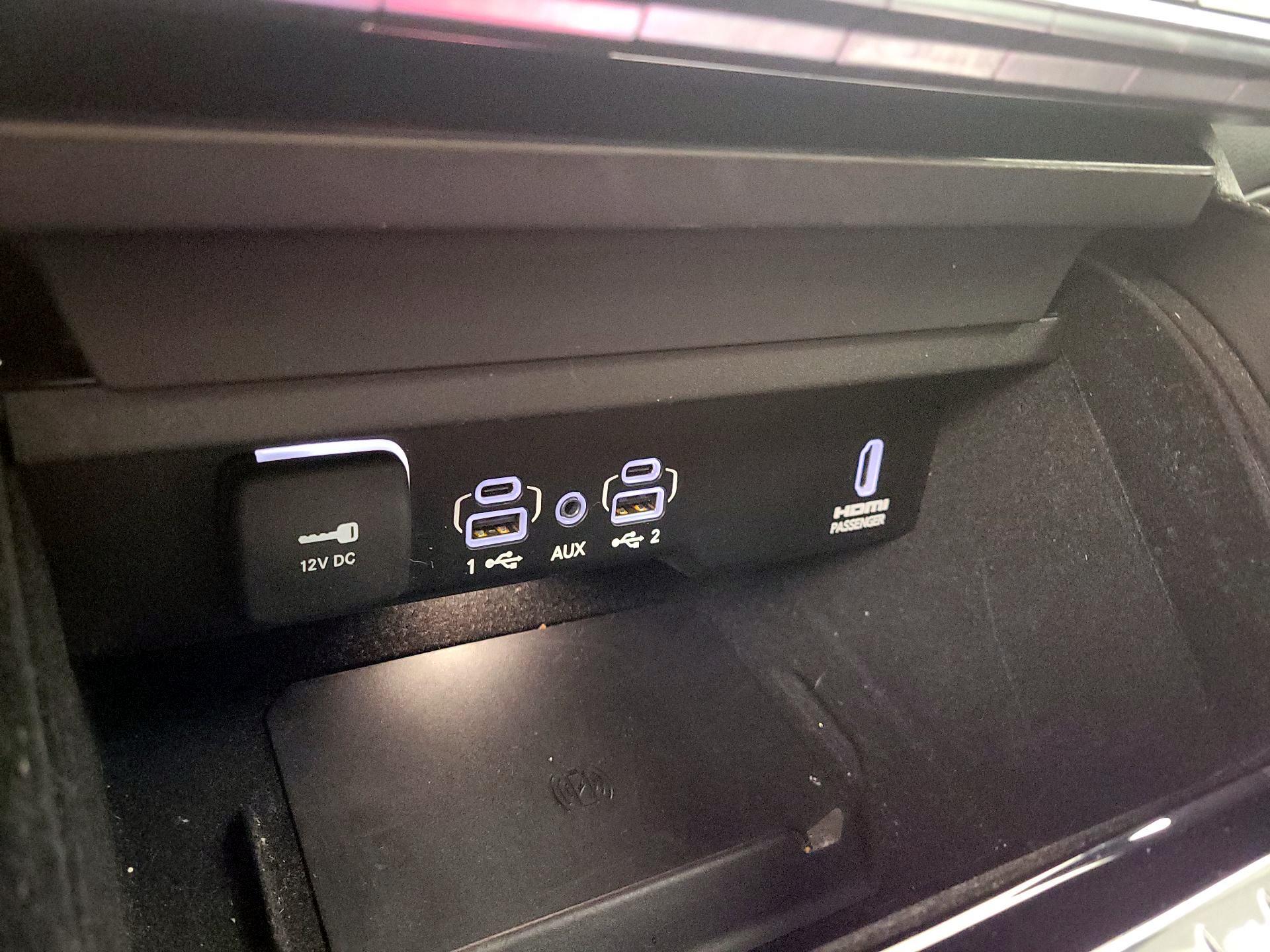 Thumbnail: 2022 Jeep Grand Wagoneer - 19