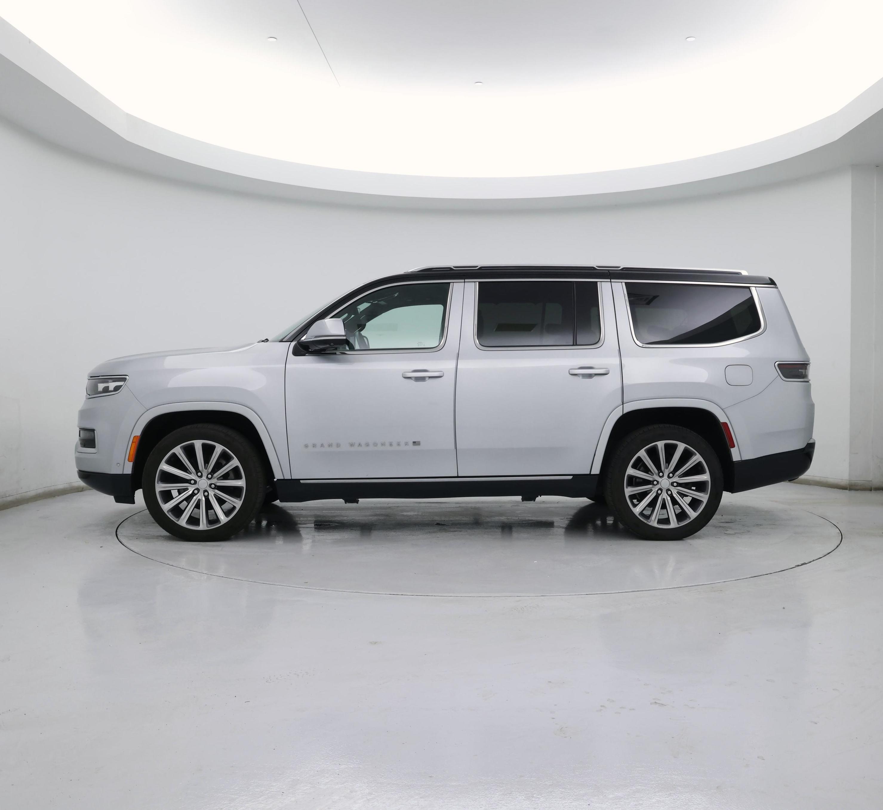 Thumbnail: 2022 Jeep Grand Wagoneer - 3