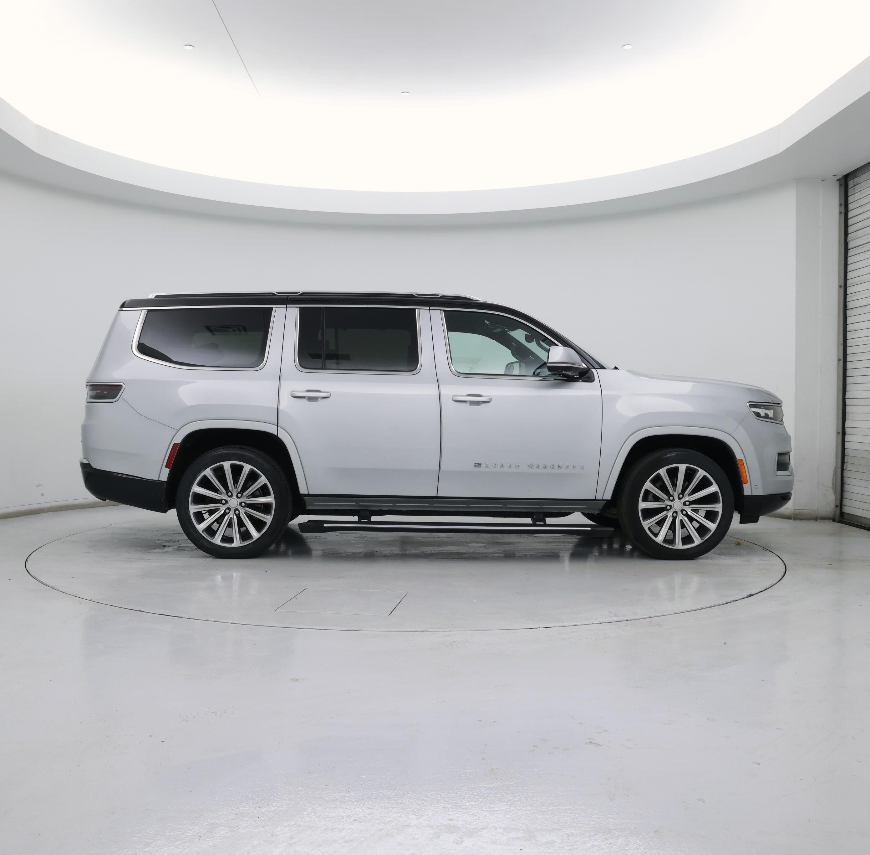 Thumbnail: 2022 Jeep Grand Wagoneer - 7