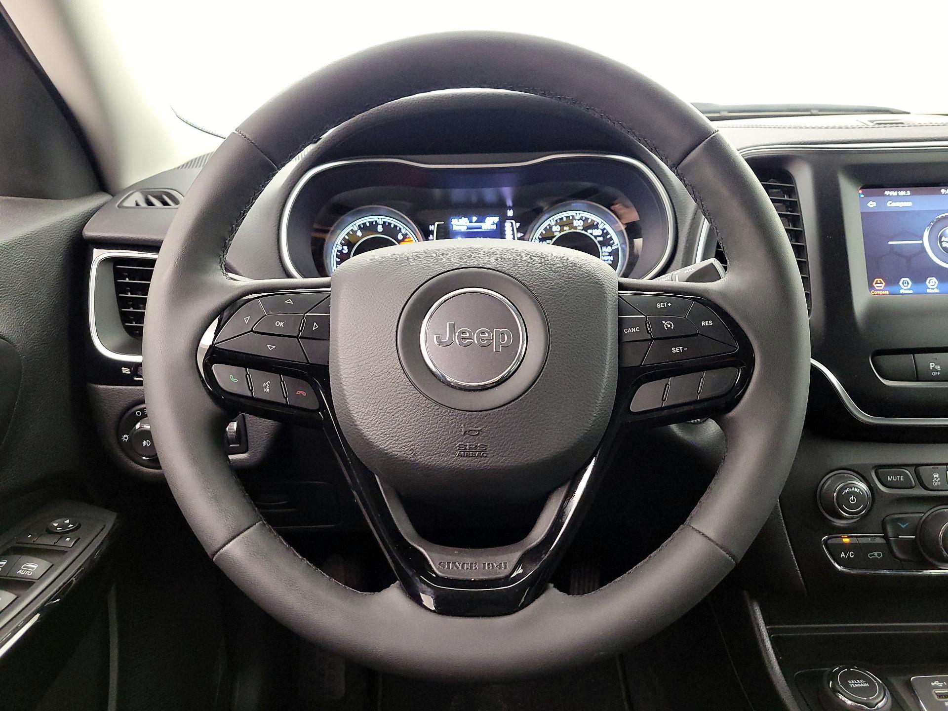 Thumbnail: 2021 Jeep Cherokee - 10