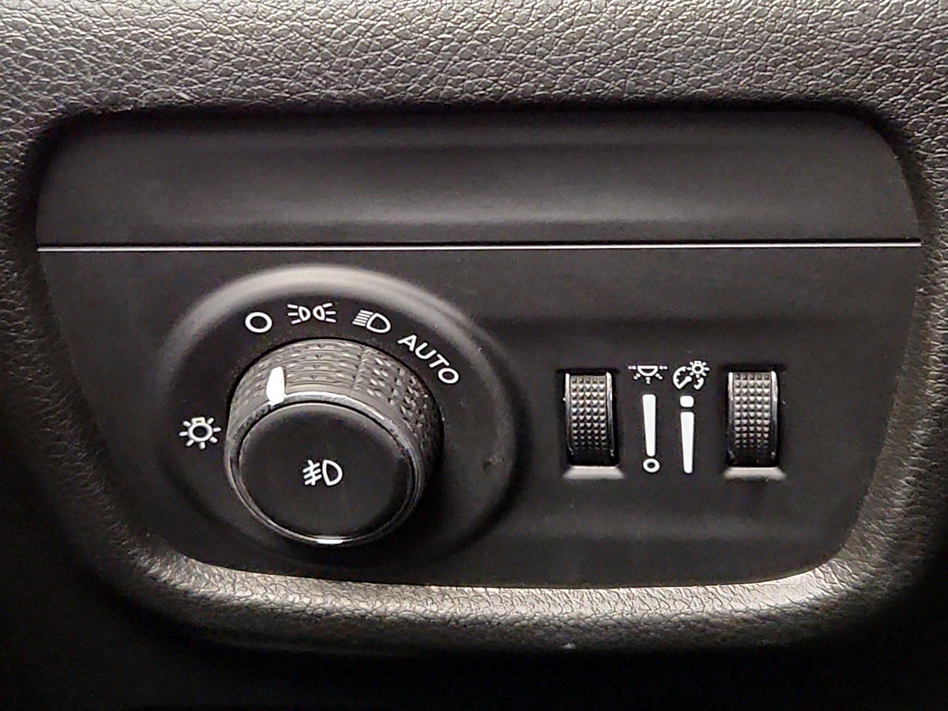 Thumbnail: 2023 Jeep Grand Cherokee L - 13