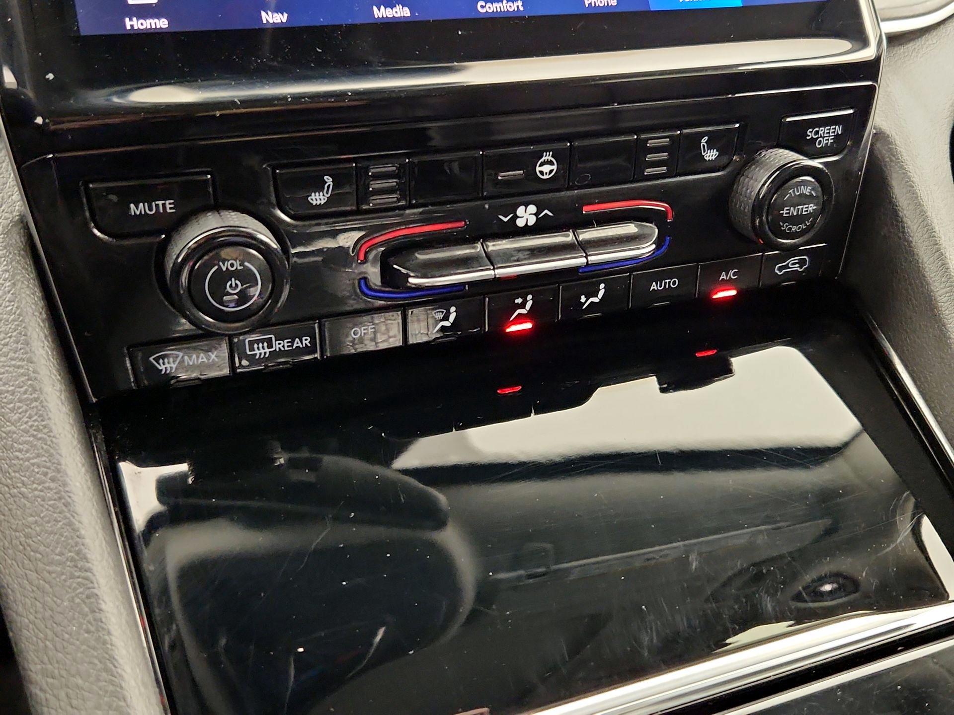 Thumbnail: 2023 Jeep Grand Cherokee L - 17