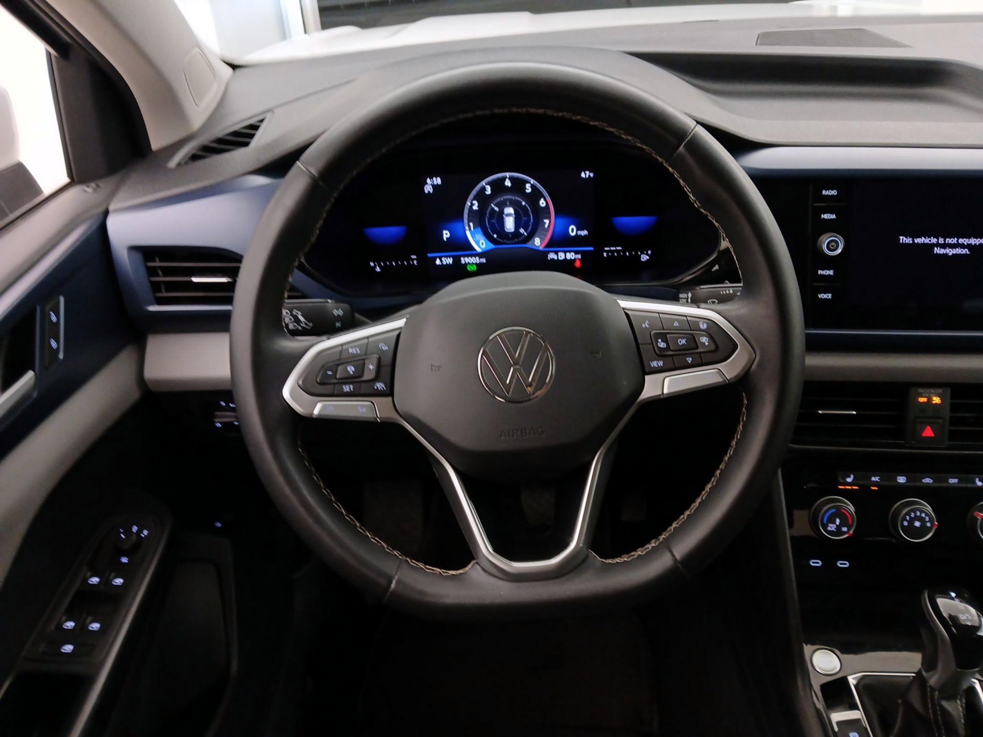 Thumbnail: 2023 Volkswagen Taos - 10