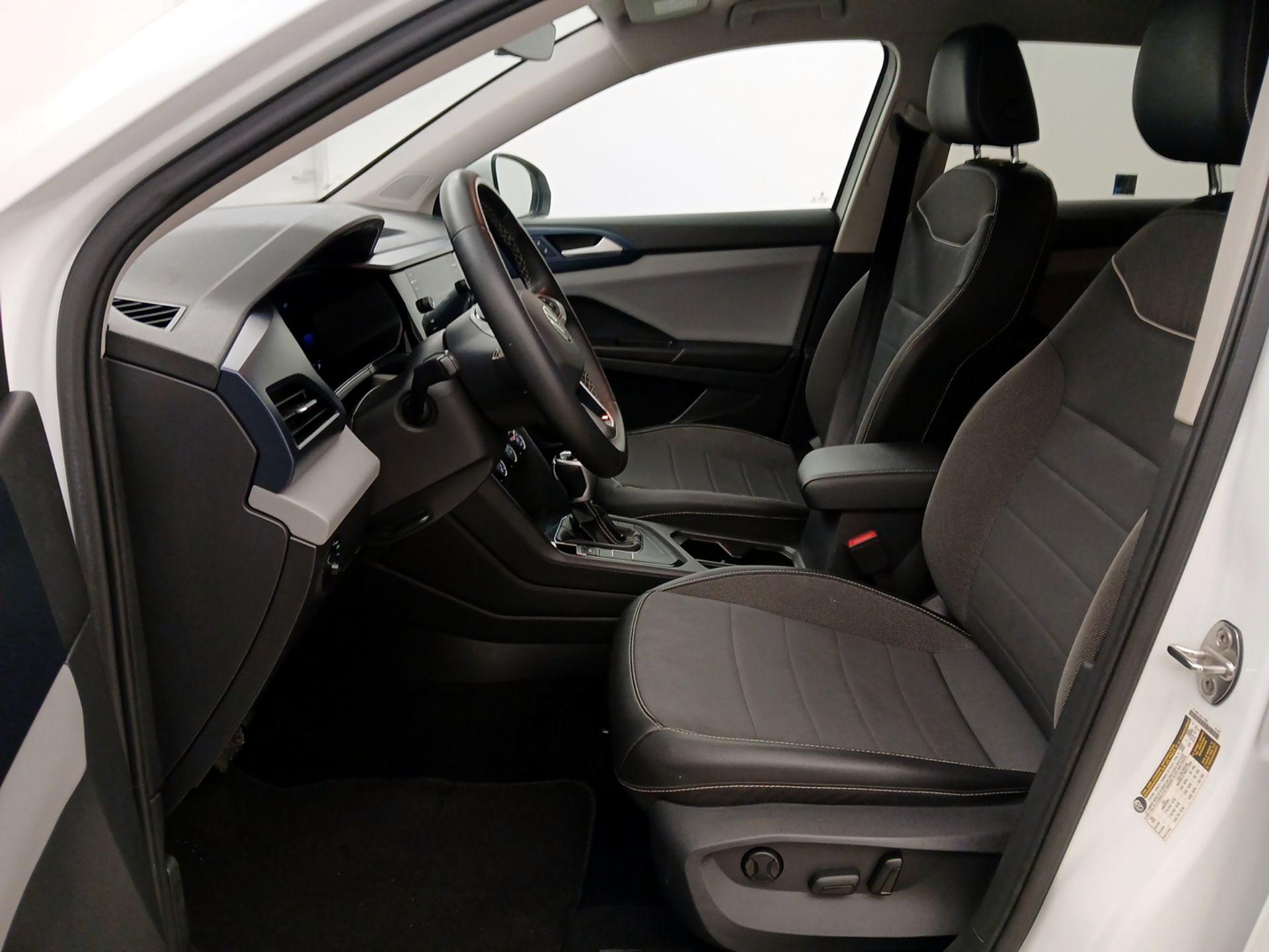 Thumbnail: 2023 Volkswagen Taos - 11