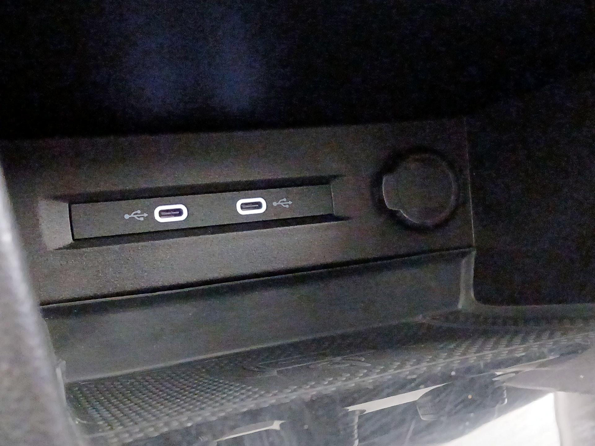 Thumbnail: 2023 Volkswagen Taos - 18