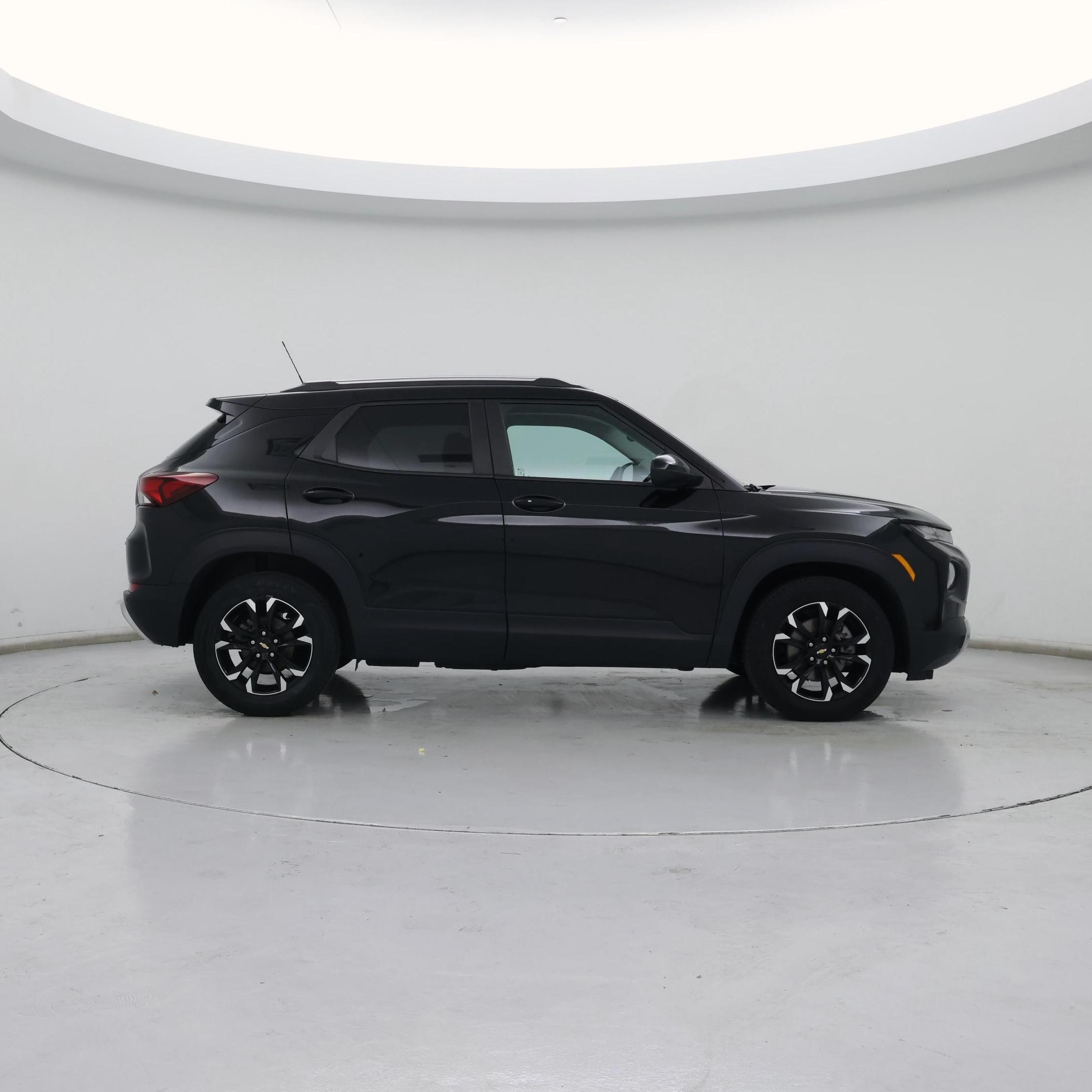 Thumbnail: 2023 Chevrolet TrailBlazer - 7