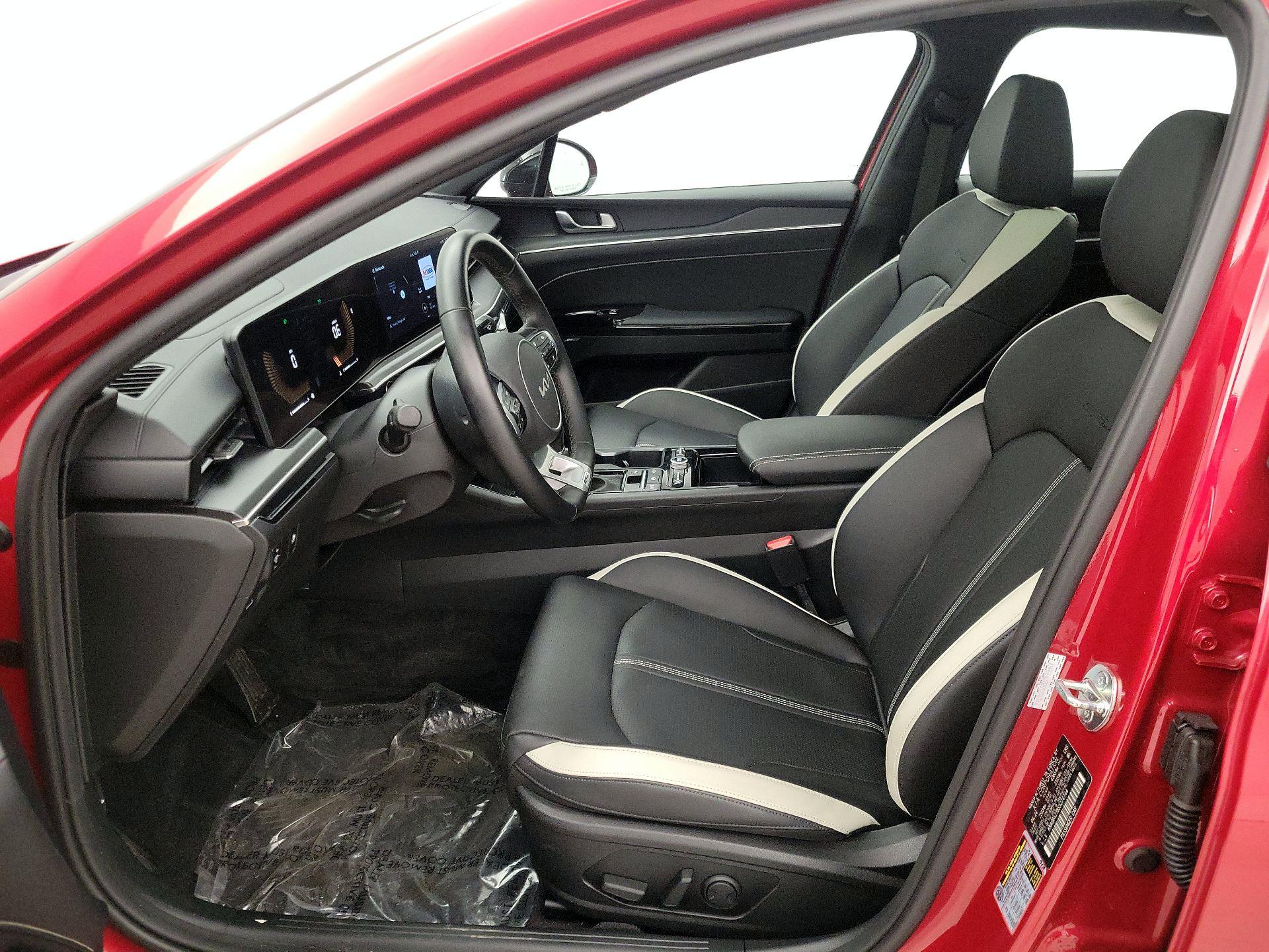 Thumbnail: 2025 Kia K5 - 11