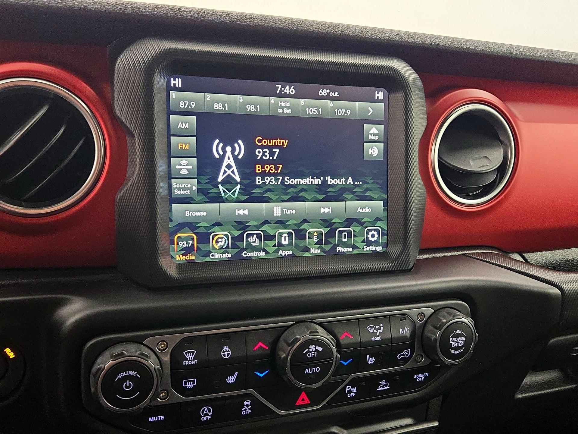 Thumbnail: 2022 Jeep Wrangler - 16