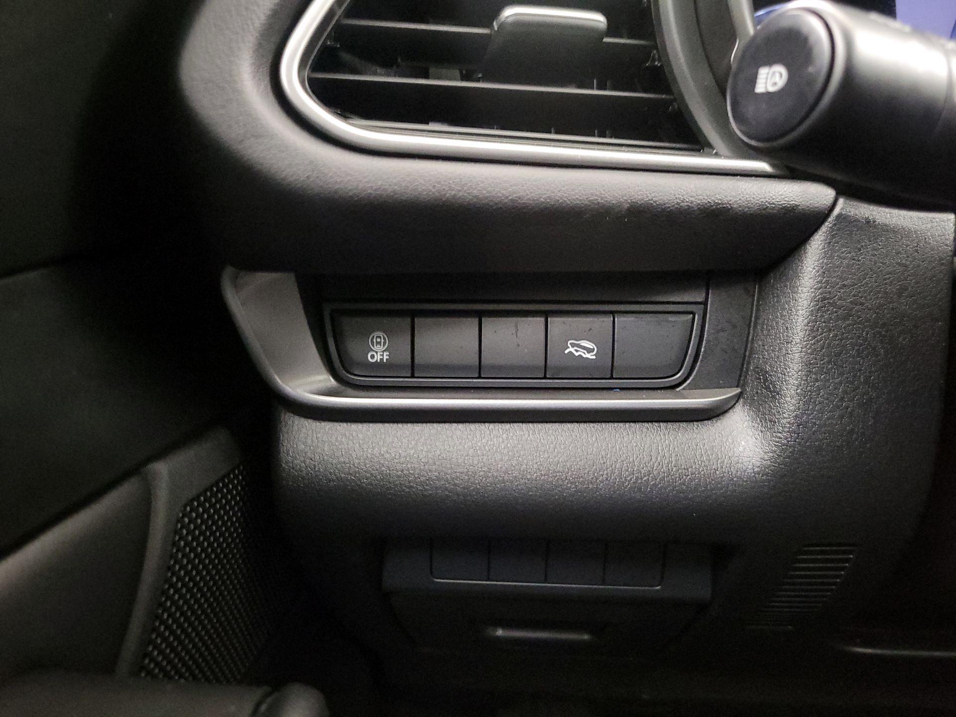 Thumbnail: 2023 Mazda CX-30 - 13