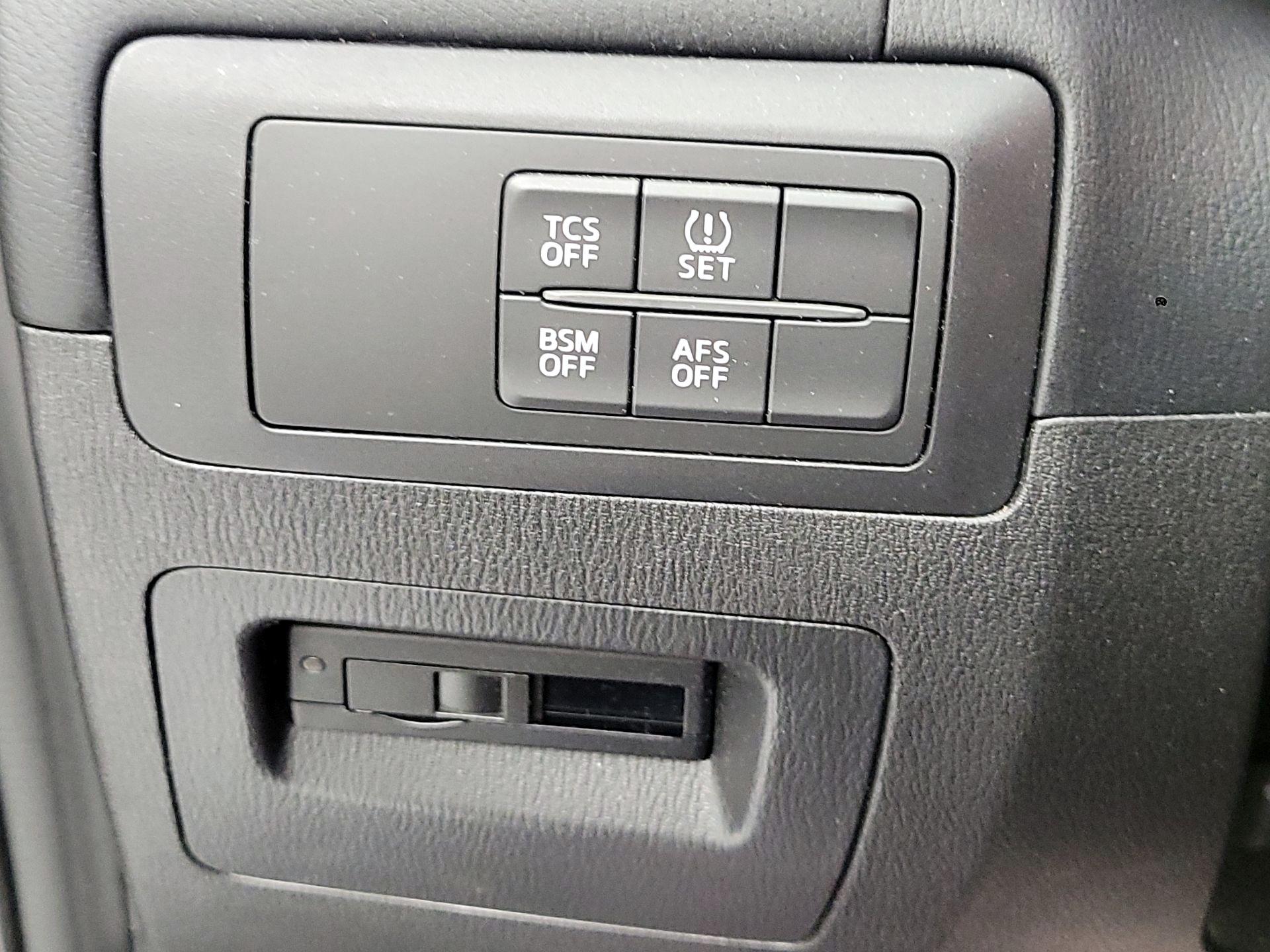 Thumbnail: 2015 Mazda CX-5 - 13