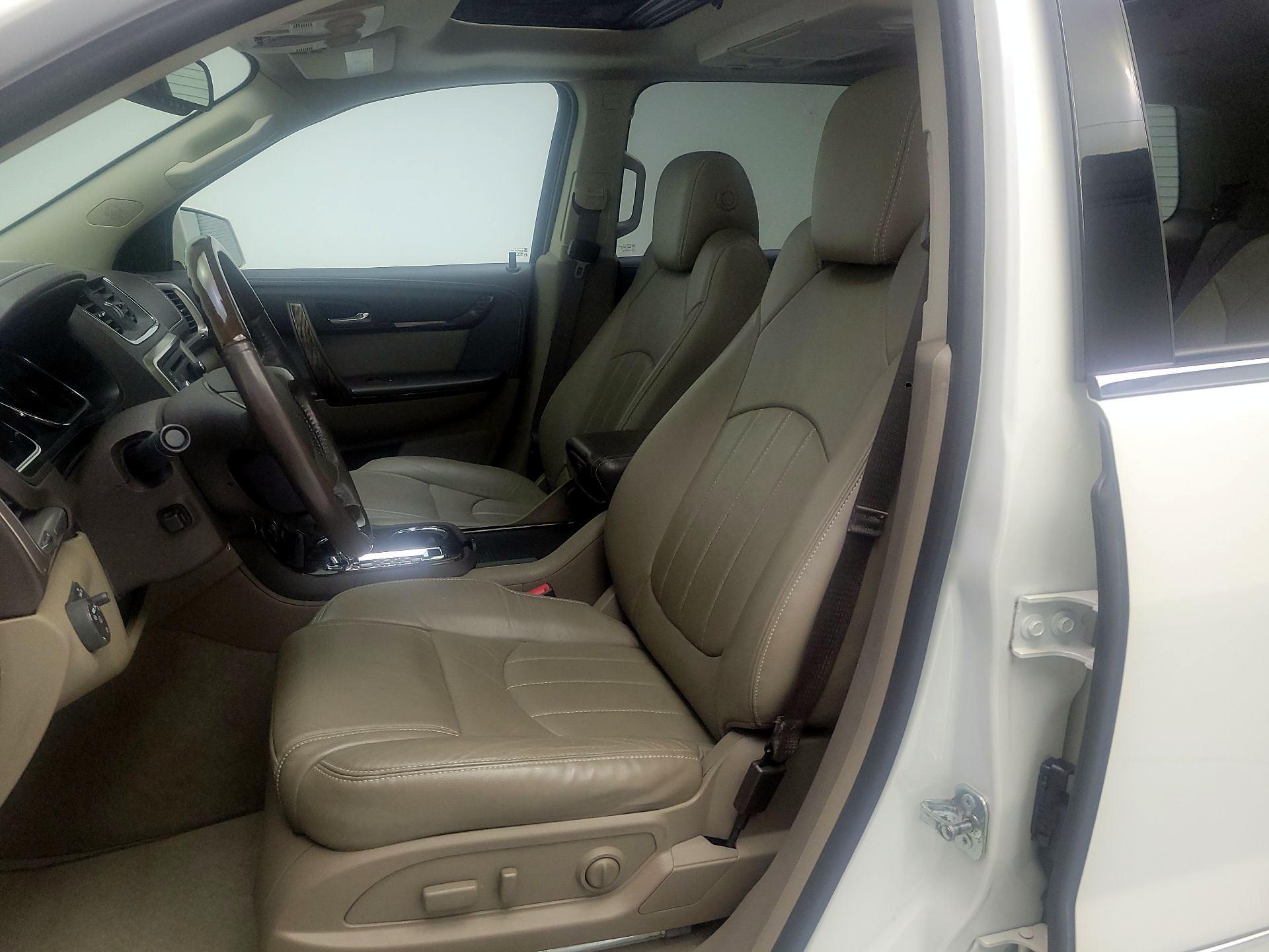 Thumbnail: 2015 GMC Acadia - 9