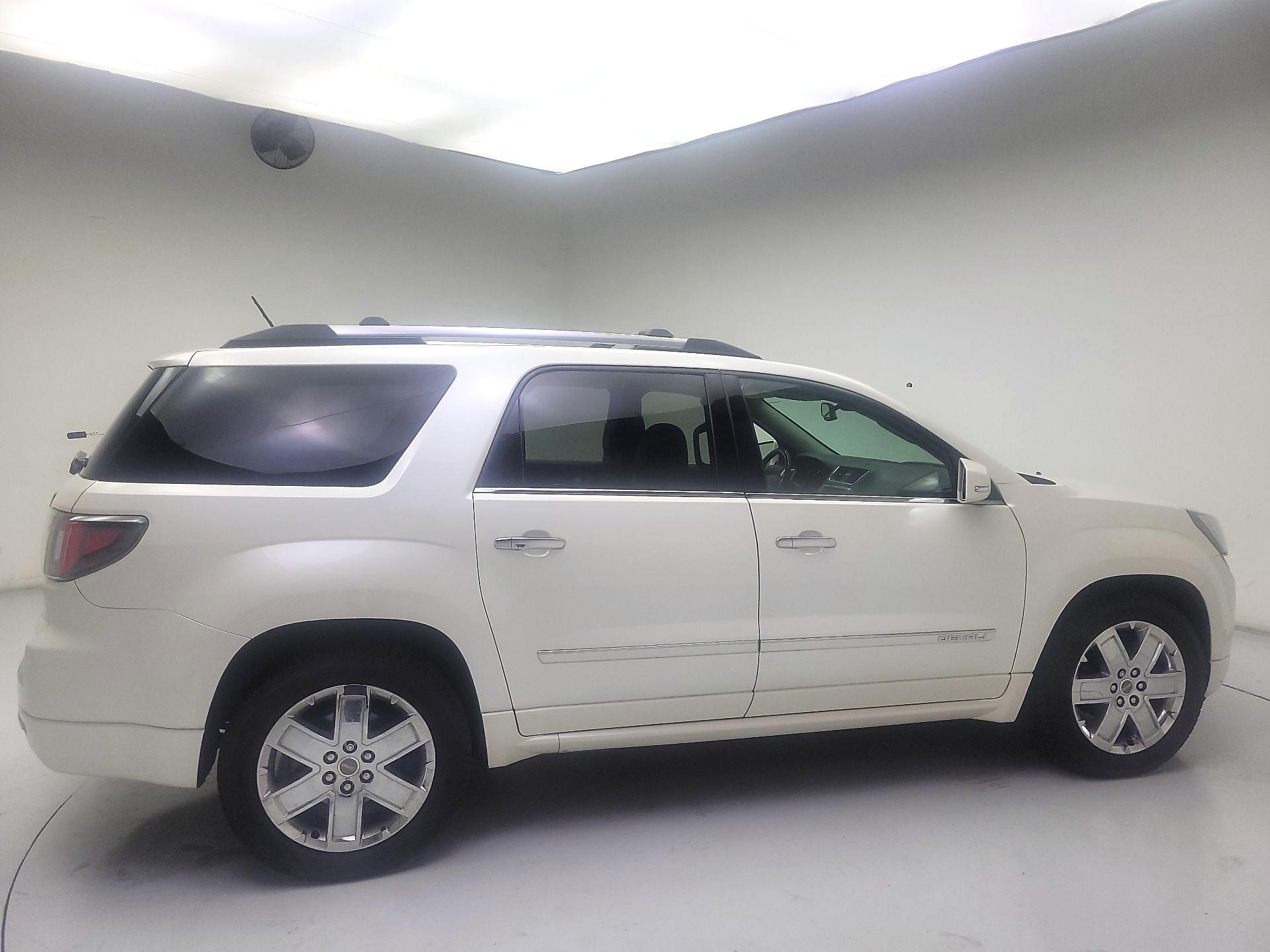 Thumbnail: 2015 GMC Acadia - 4