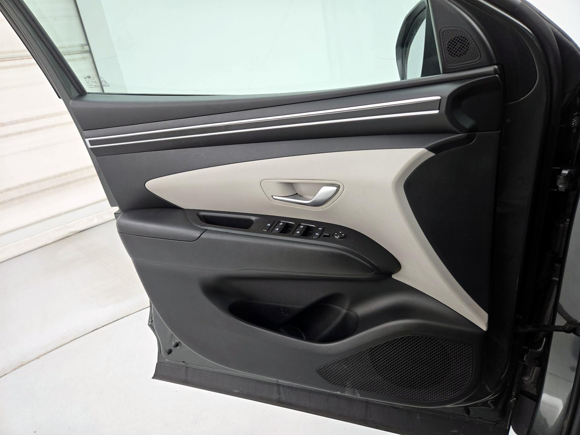 Thumbnail: 2022 Hyundai Tucson - 12