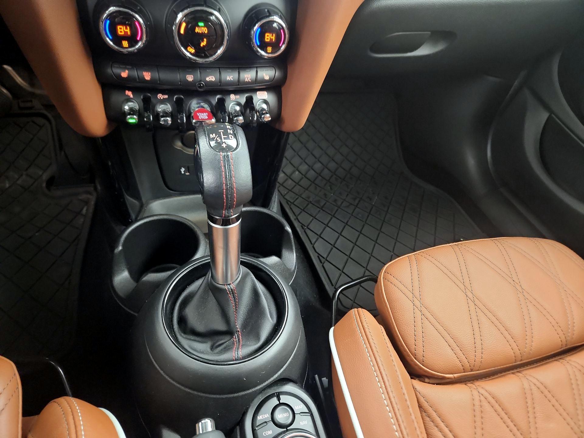 Thumbnail: 2019 MINI Cooper Hardtop - 18