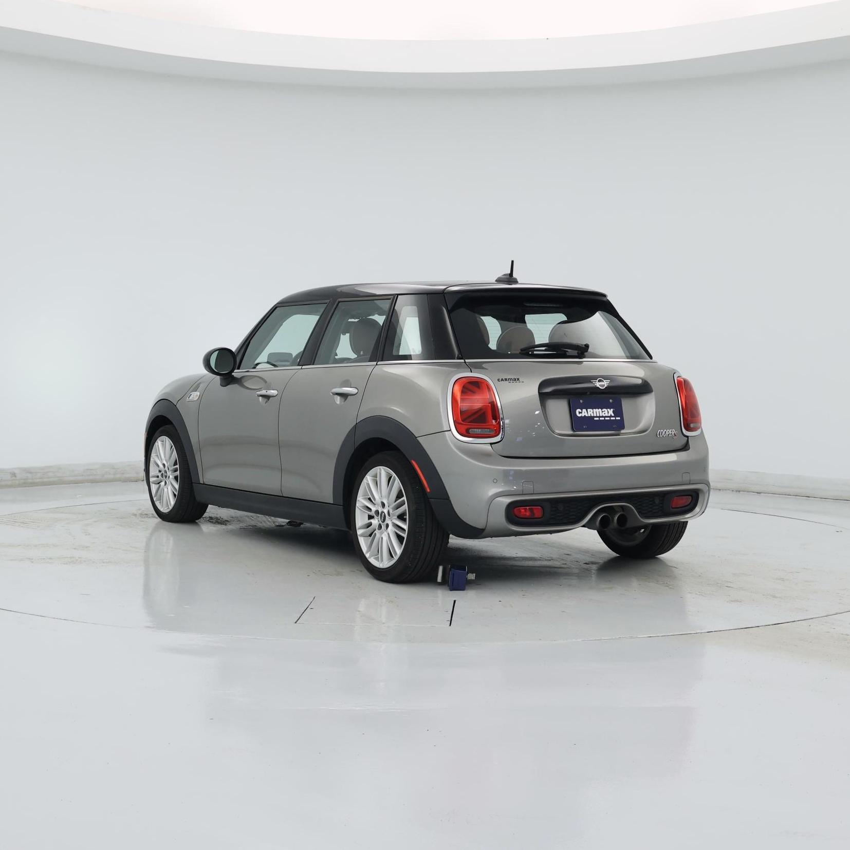 Thumbnail: 2019 MINI Cooper Hardtop - 2