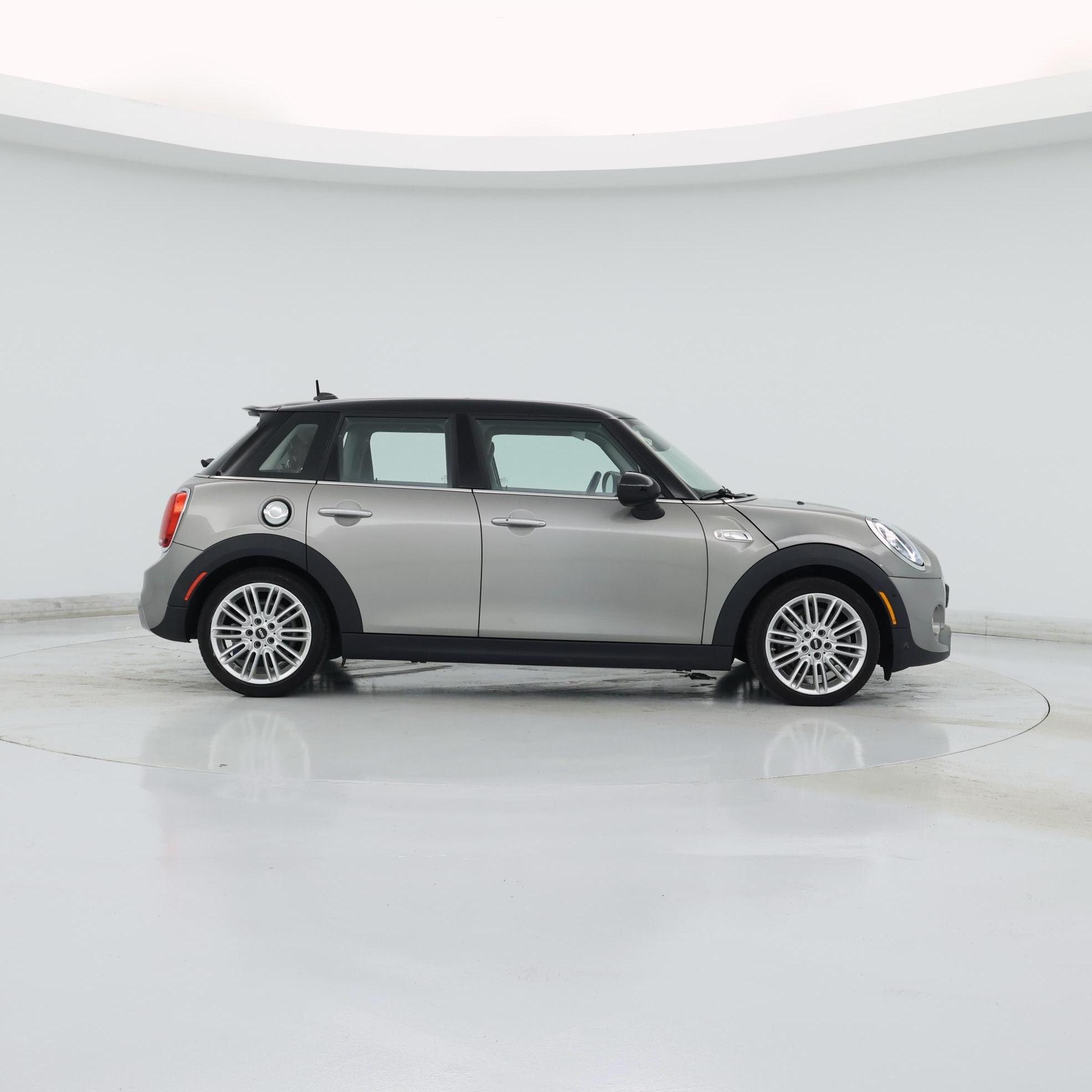 Thumbnail: 2019 MINI Cooper Hardtop - 7