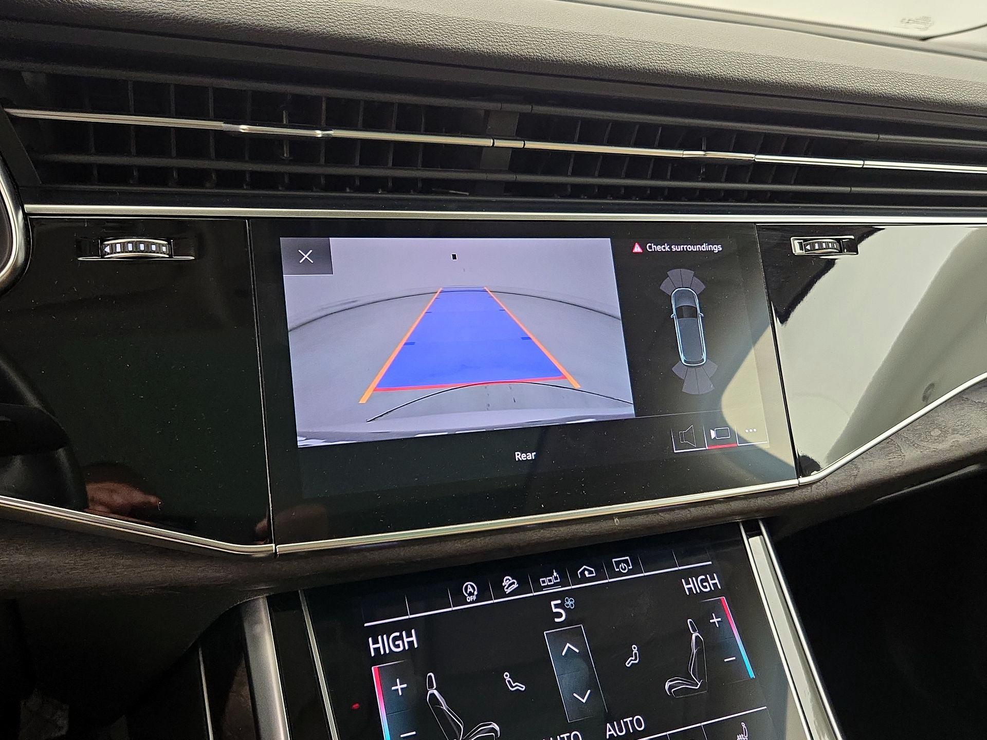 Thumbnail: 2020 Audi Q7 - 15