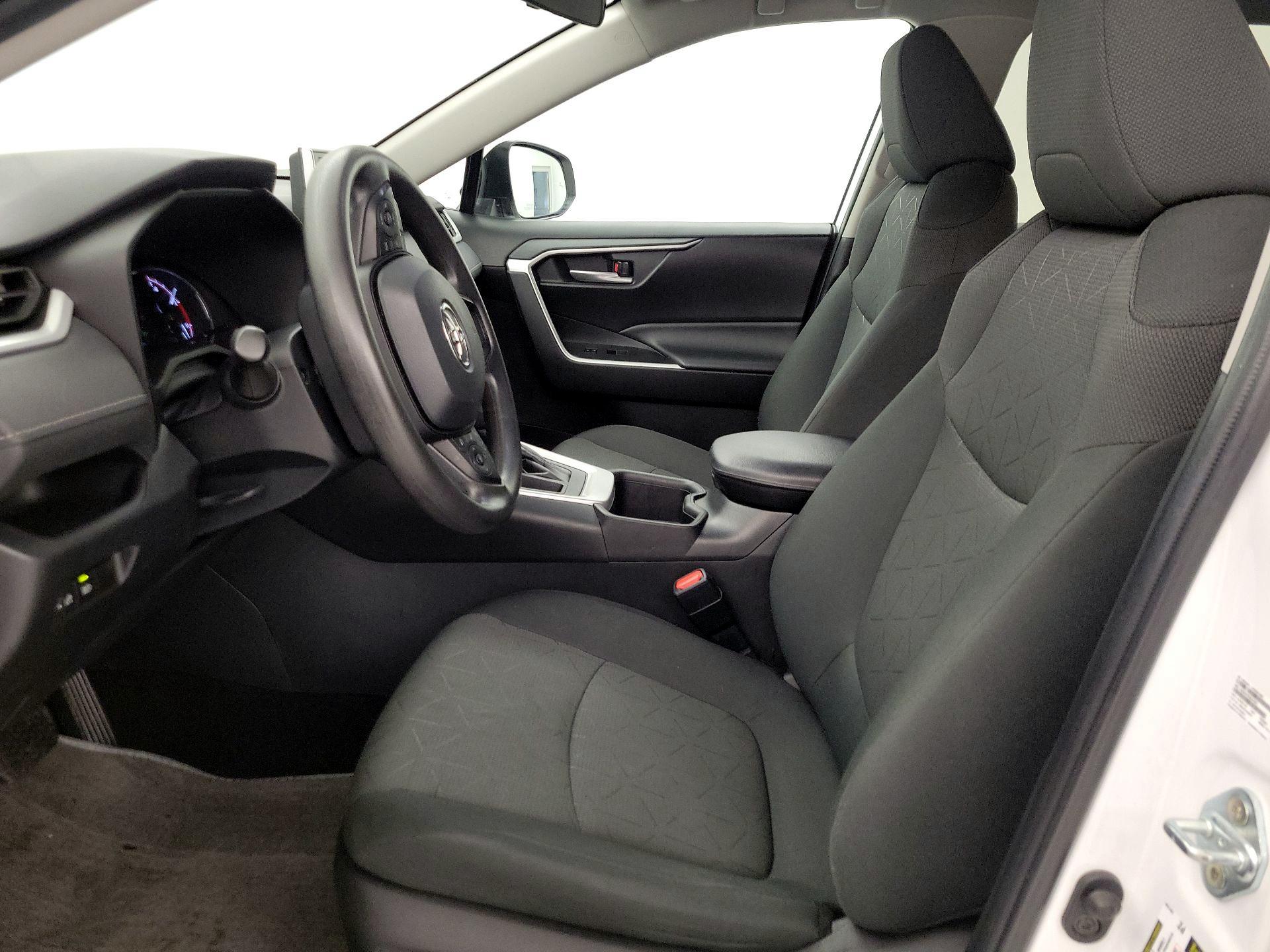 Thumbnail: 2024 Toyota RAV4 - 11