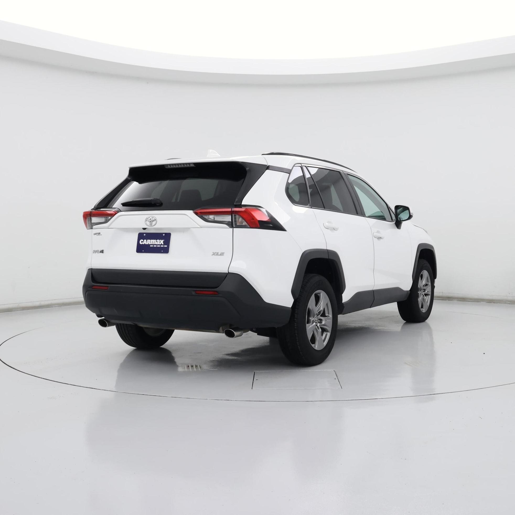 Thumbnail: 2024 Toyota RAV4 - 8