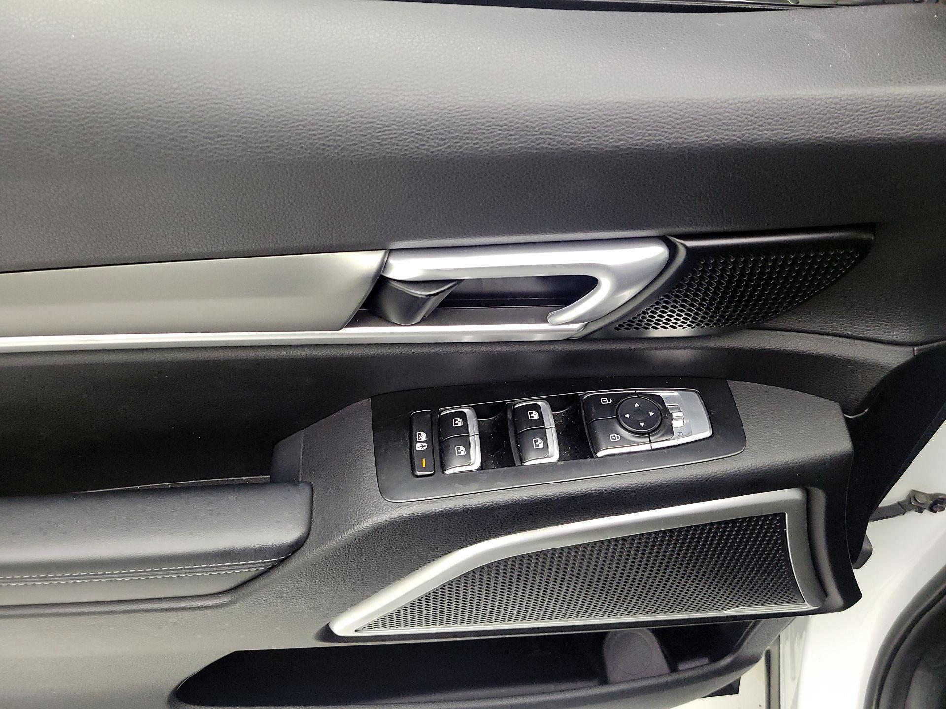 Thumbnail: 2020 Kia Telluride - 10