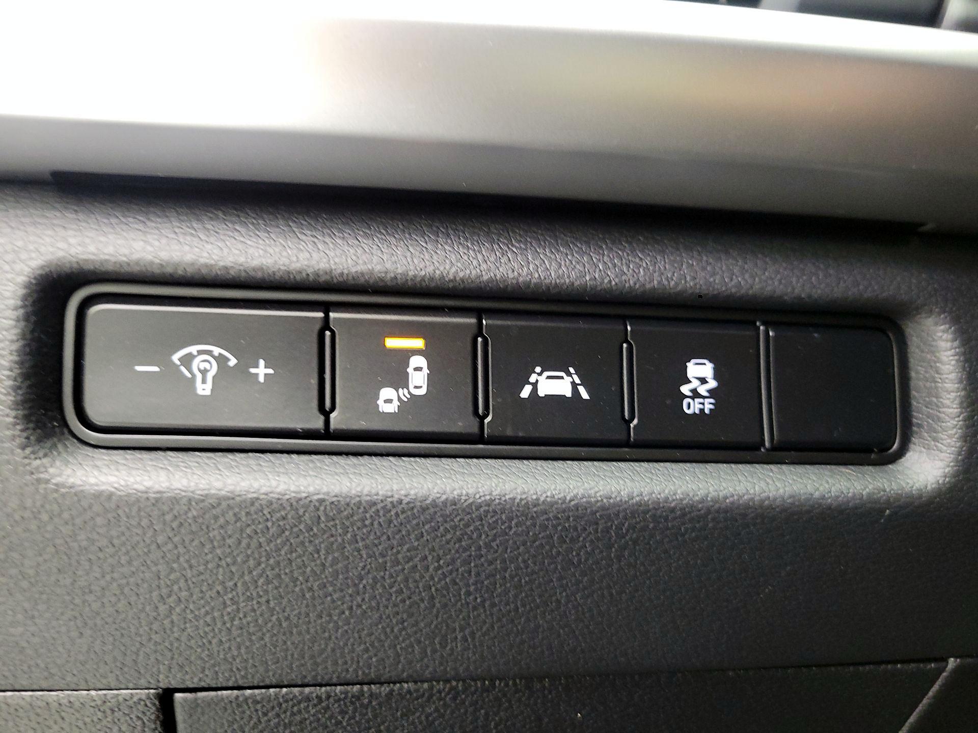 Thumbnail: 2020 Kia Telluride - 11