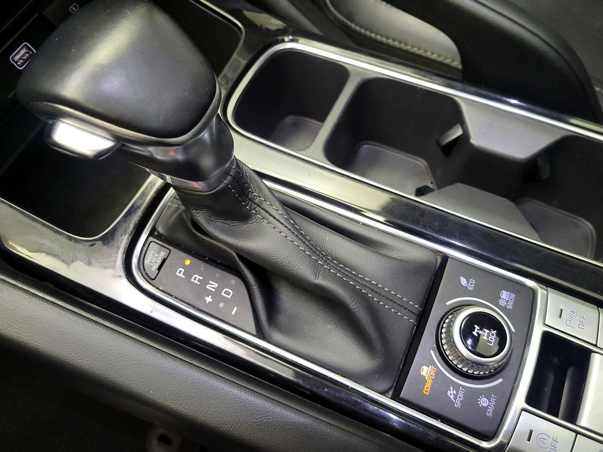 Thumbnail: 2020 Kia Telluride - 15