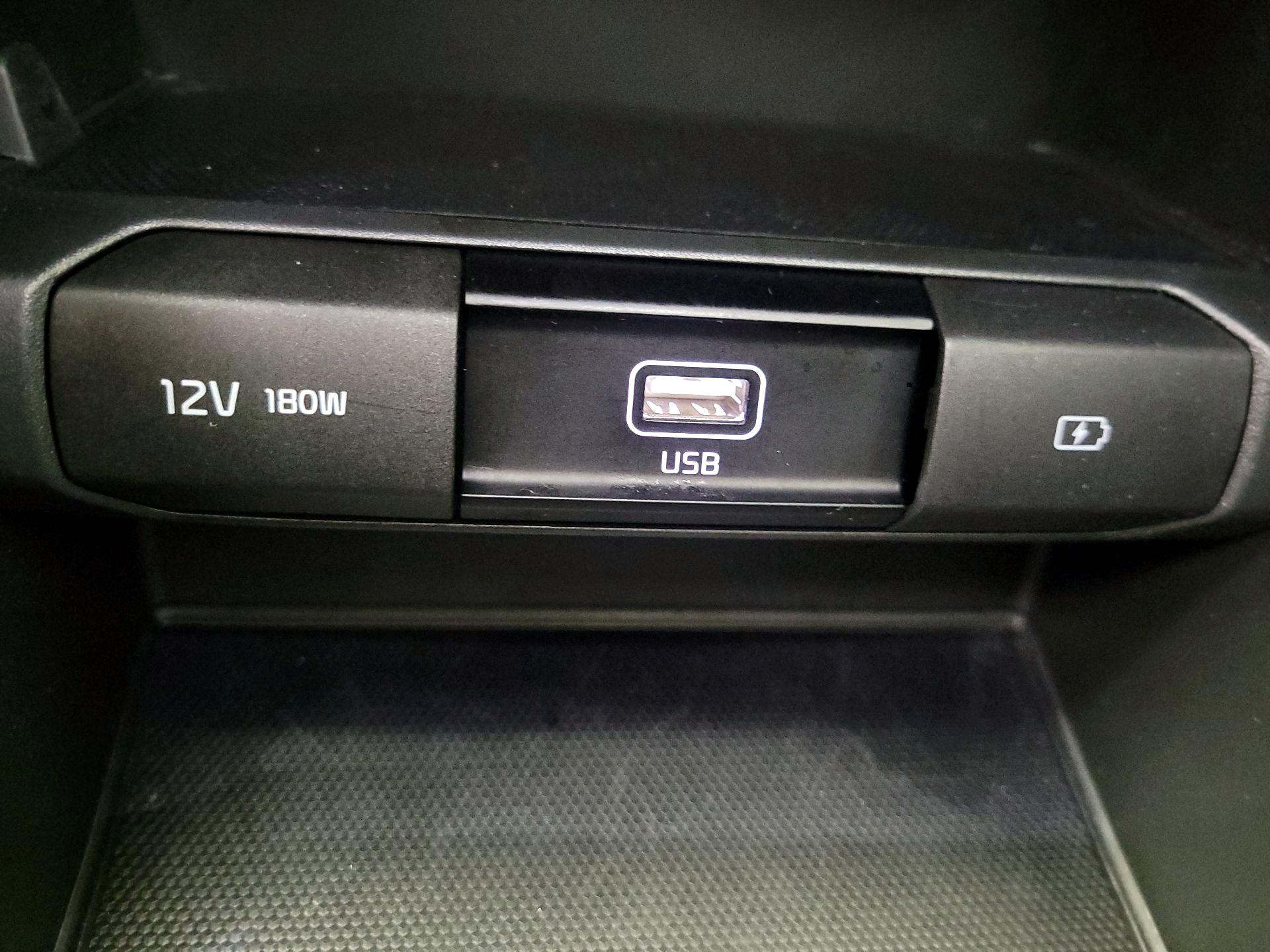 Thumbnail: 2020 Kia Telluride - 16