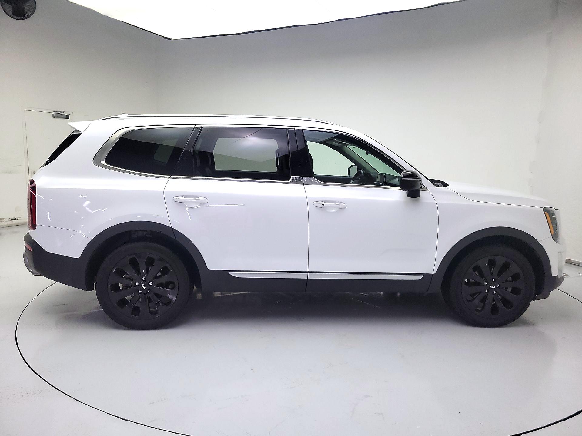 Thumbnail: 2020 Kia Telluride - 4