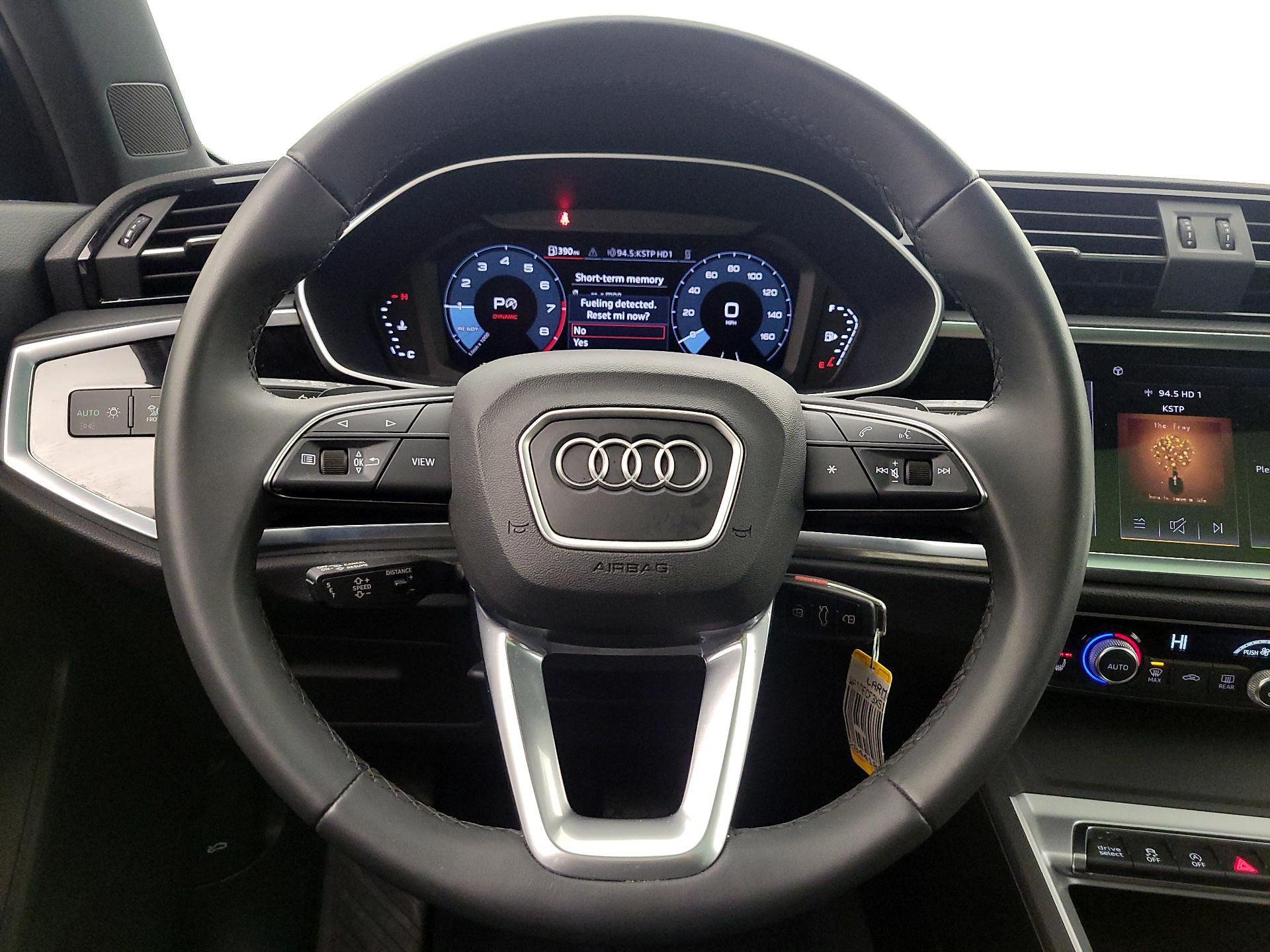 Thumbnail: 2025 Audi Q3 - 10