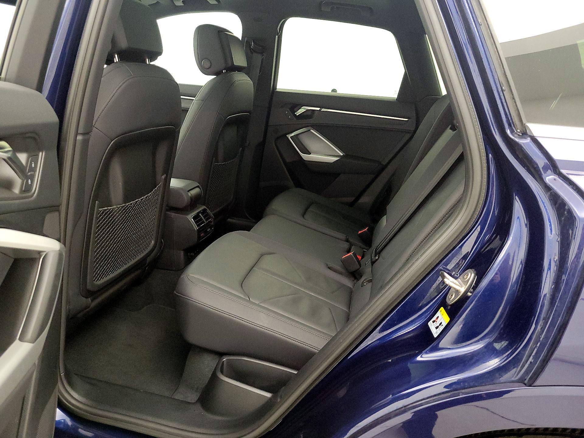 Thumbnail: 2025 Audi Q3 - 20