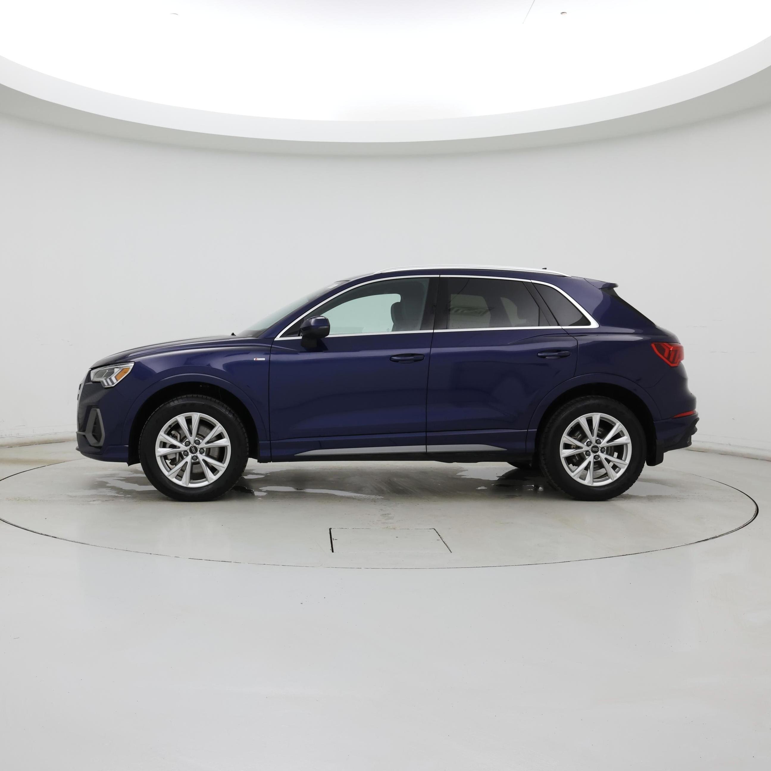 Thumbnail: 2025 Audi Q3 - 3