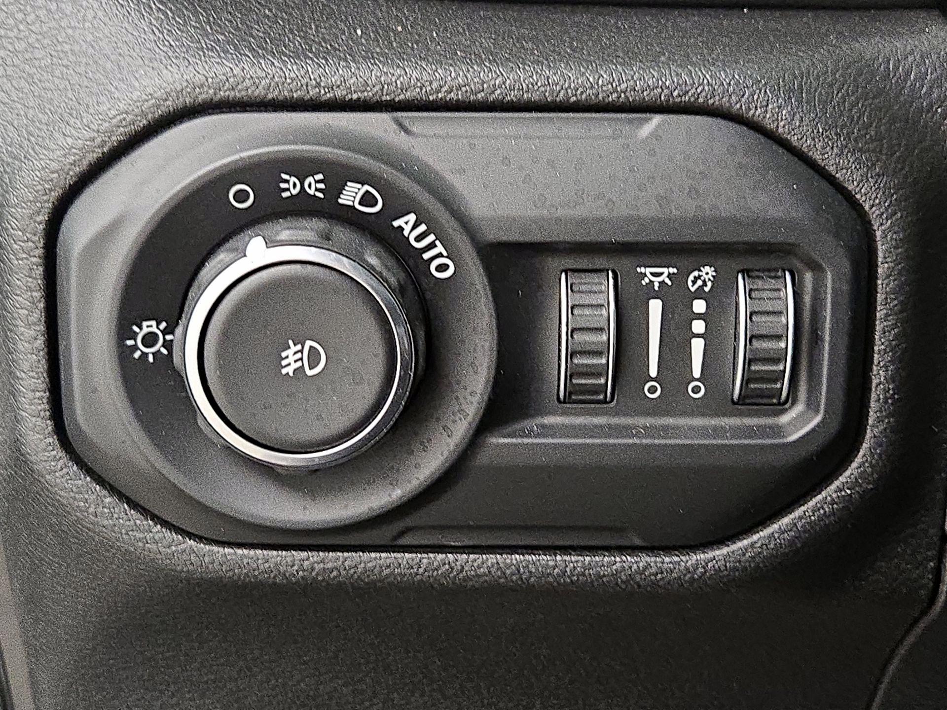 Thumbnail: 2021 Jeep Wrangler - 13